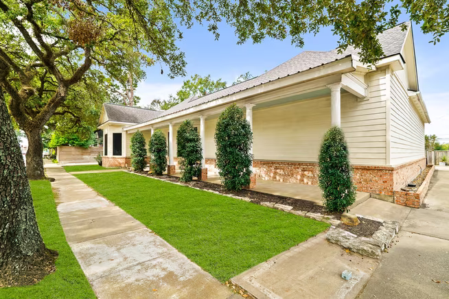 Photo 2 of 800 Jackson Street, Richmond, TX