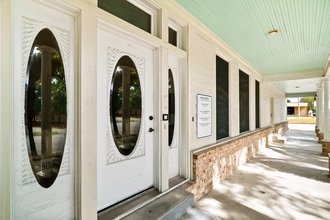 Photo 5 of 800 Jackson Street, Richmond, TX