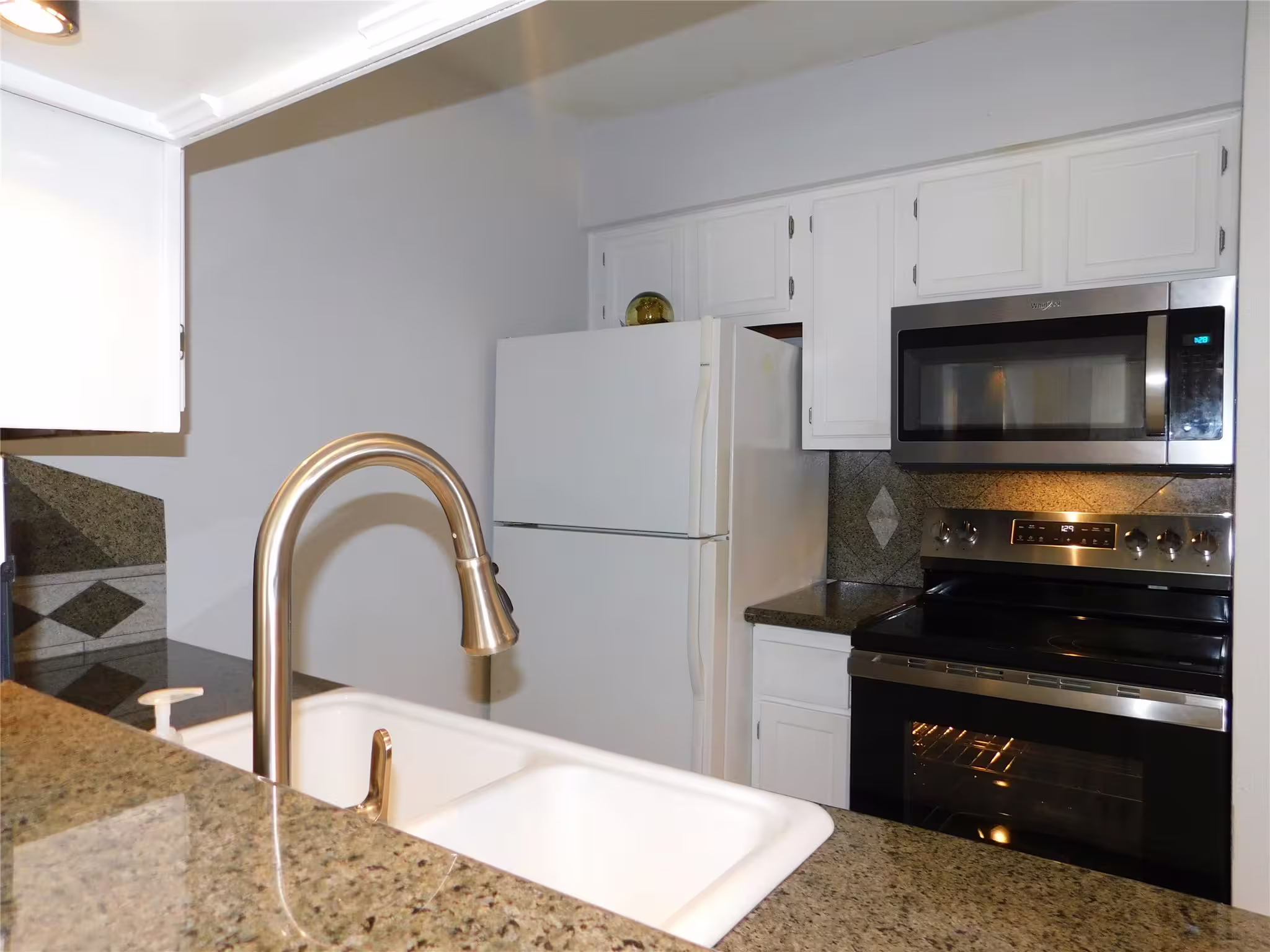 Photo 6 of 2120 El Paseo Street 314, Houston, TX