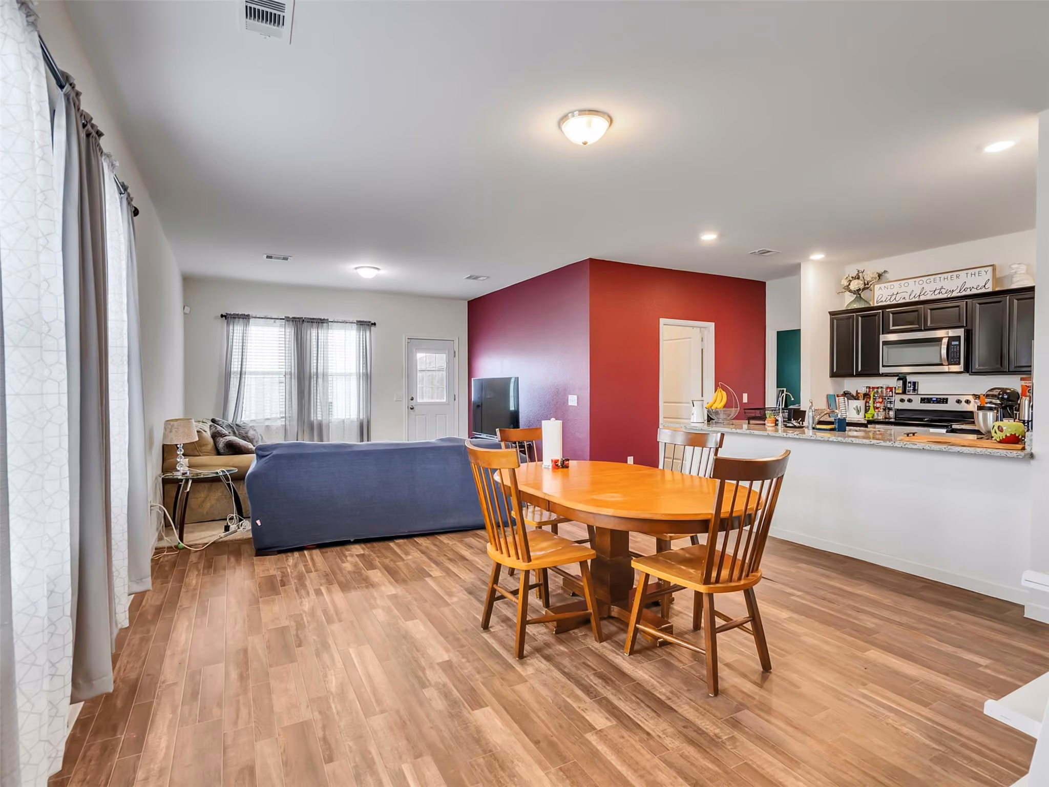 Photo 5 of 1001 Banyon Tree Lane, Brookshire, TX