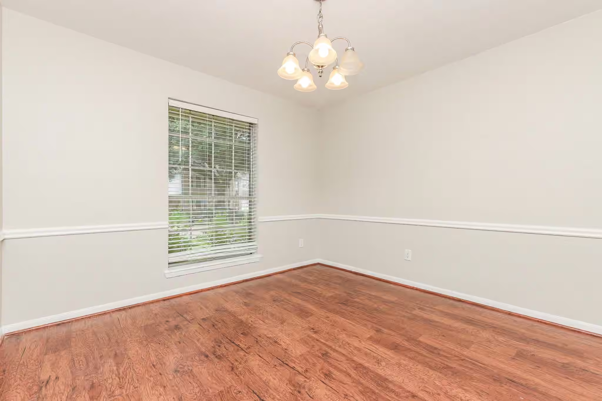 Photo 3 of 31106 Alice Lane, Tomball, TX