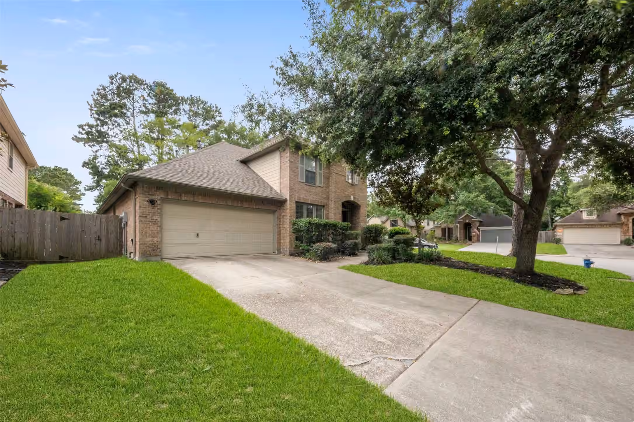 Photo 3 of 3331 Lost Maple Forest Court, Houston, TX