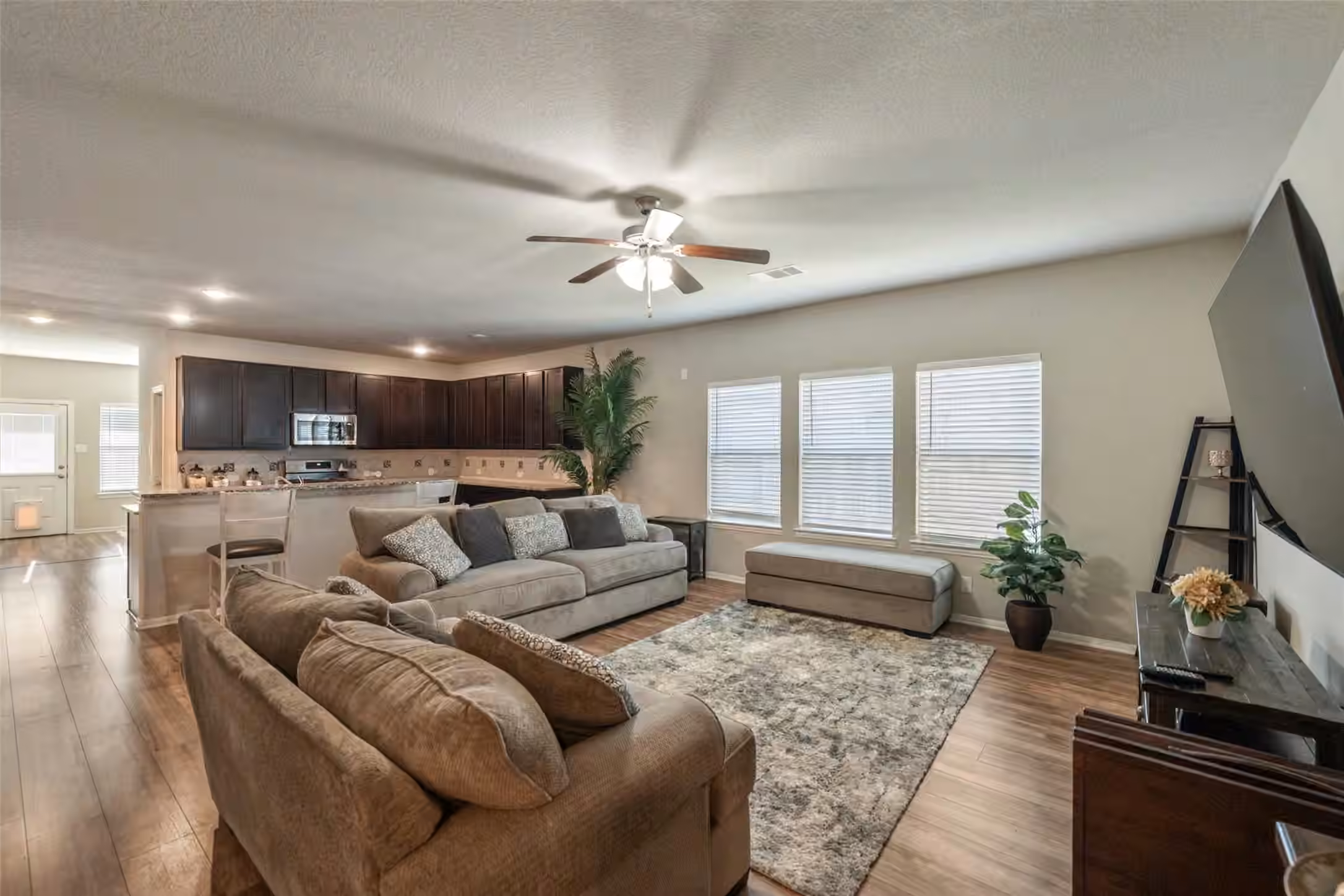 Photo 3 of 15439 Aberdeen Wood Drive, Humble, TX