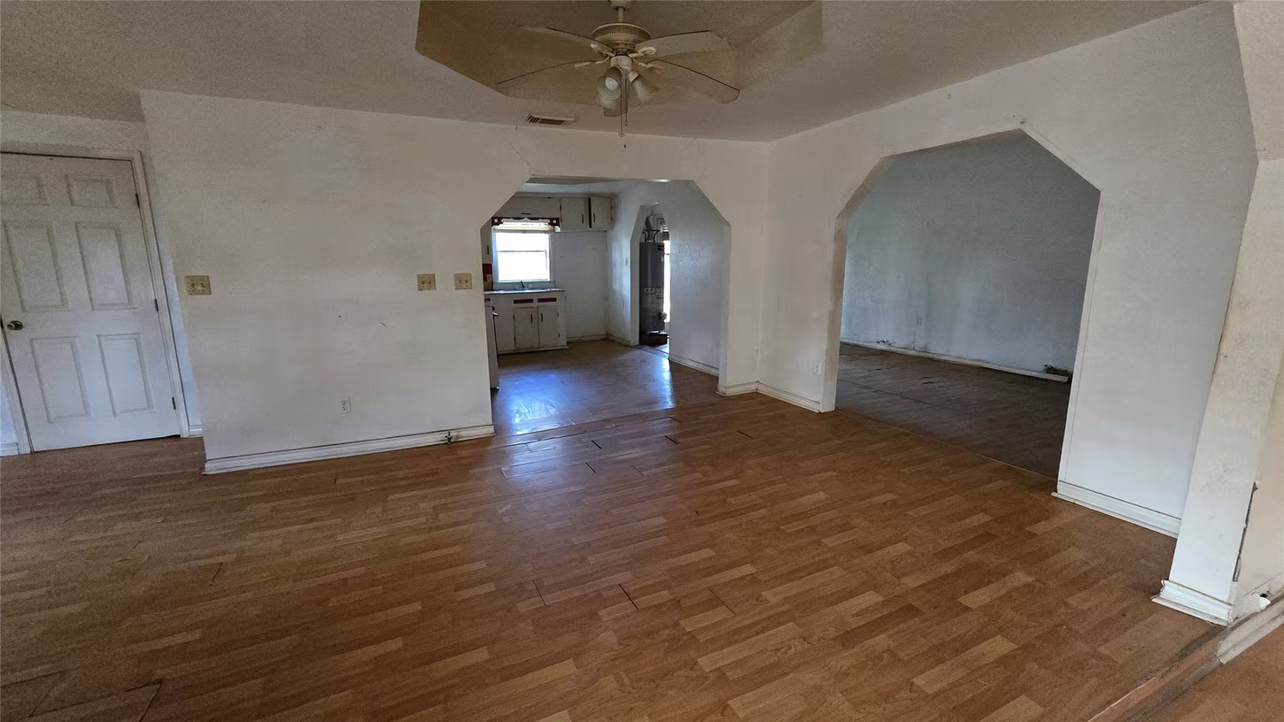 Photo 4 of 1509 N Avenue S, Freeport, TX