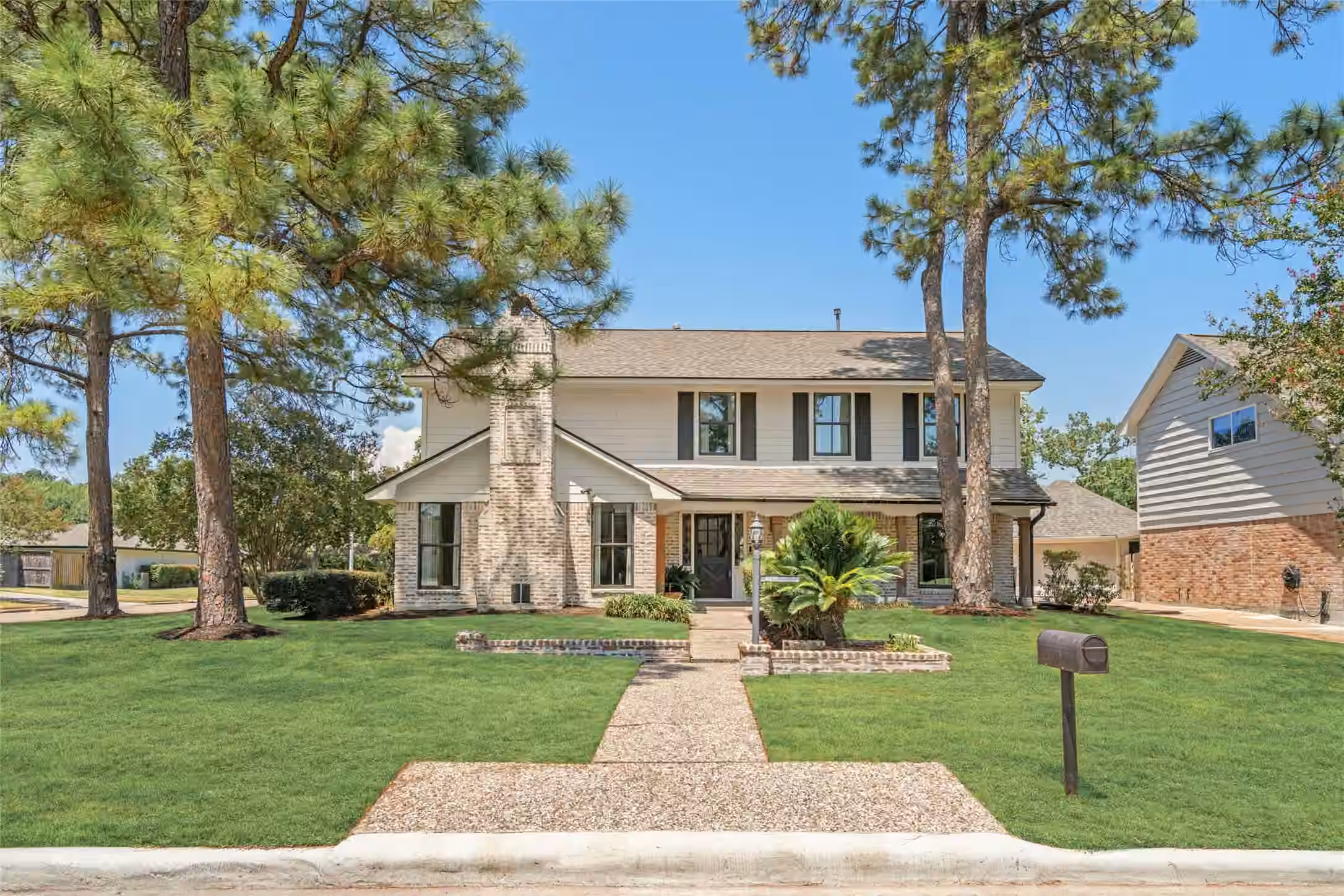 Photo of 10830 Burgoyne Road, Houston, TX 77042