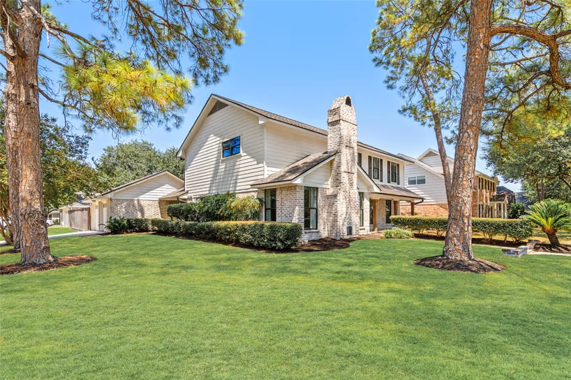 Photo 3 of 10830 Burgoyne Road, Houston, TX