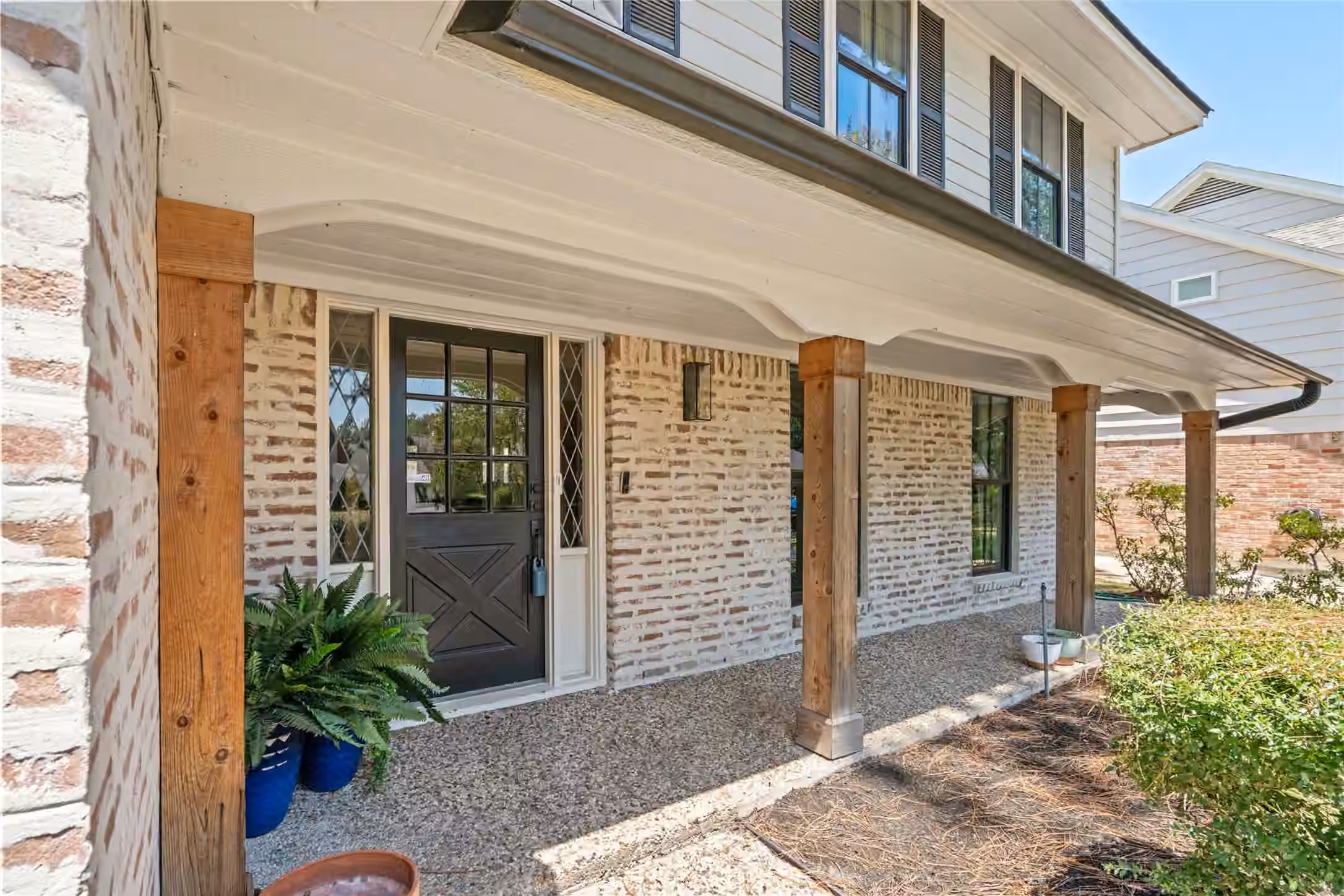 Photo 5 of 10830 Burgoyne Road, Houston, TX
