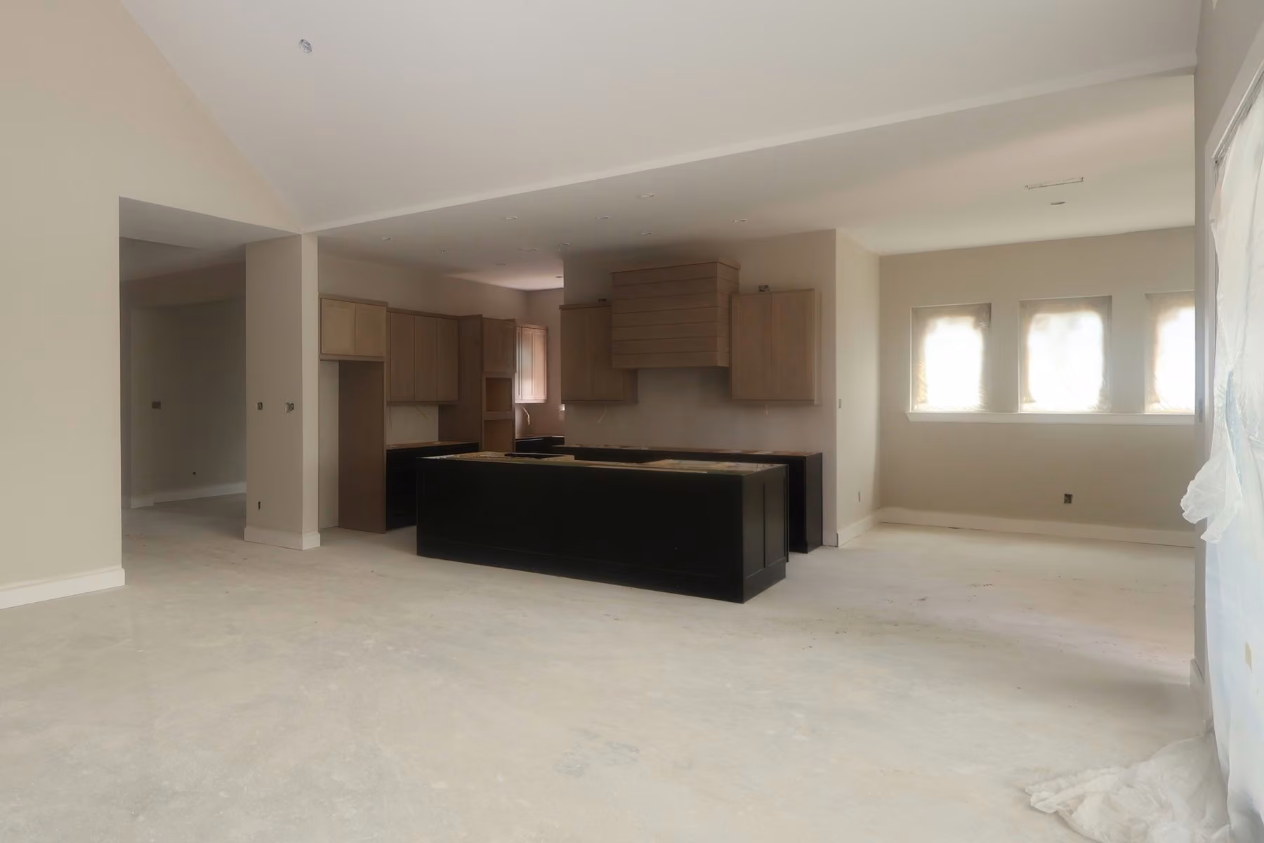 Photo 7 of 18015 Lobos Point Lane, Conroe, TX