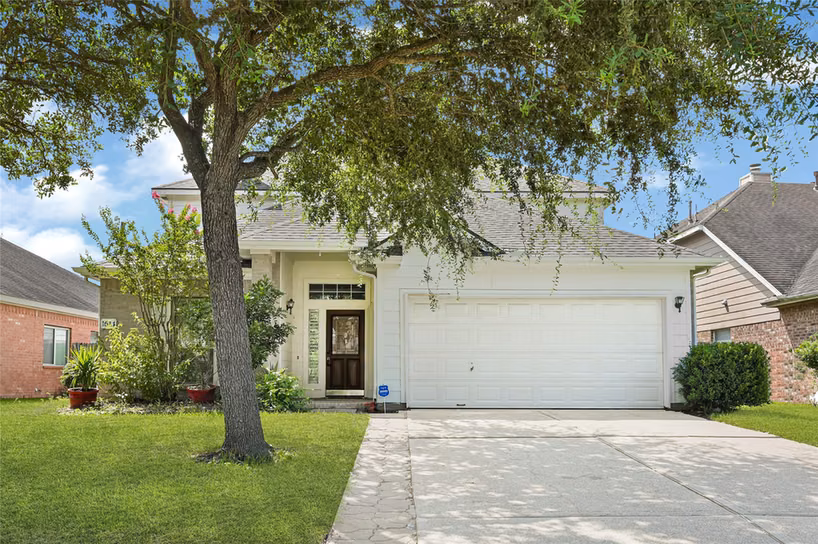 Photo of 1614 Roaring Springs Lane, Pasadena, TX 77586