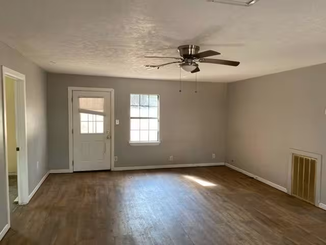 Photo 5 of 18857 Bear Canyon Drive, Montgomery, TX