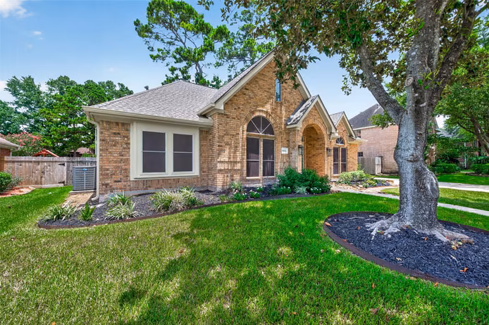 Photo 3 of 19902 Wood Walk Lane, Humble, TX