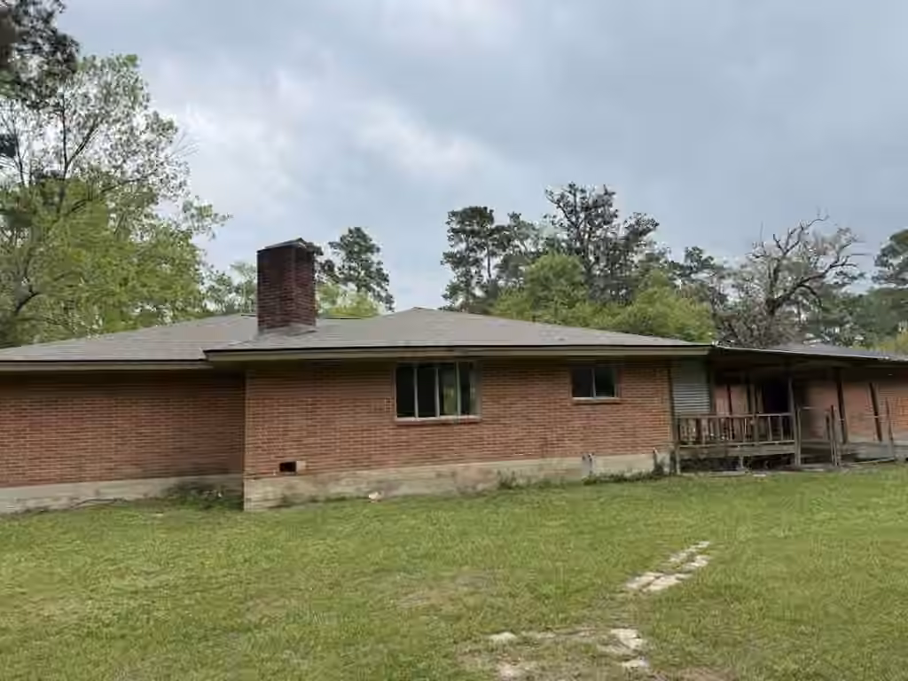 Photo of 132 White Oak Drive N, Woodbranch, TX