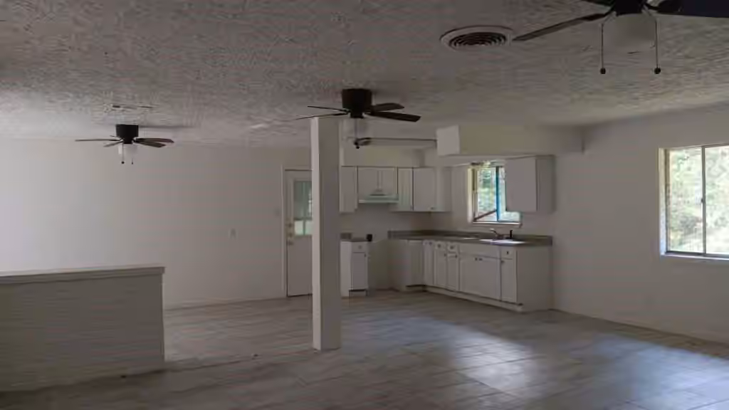Photo 5 of 132 White Oak Drive N, Woodbranch, TX