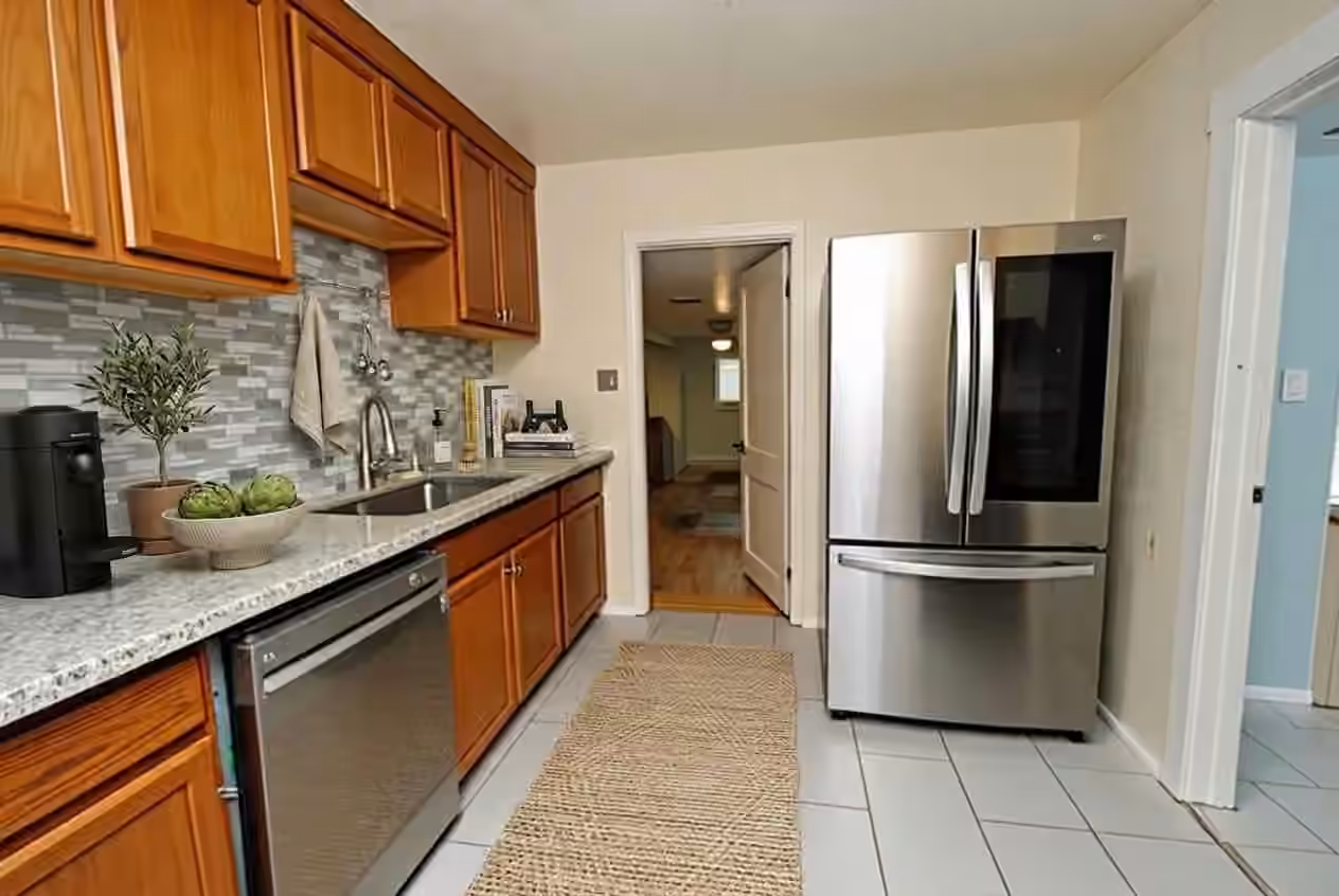 Photo 7 of 1231 W 7th Street, Freeport, TX