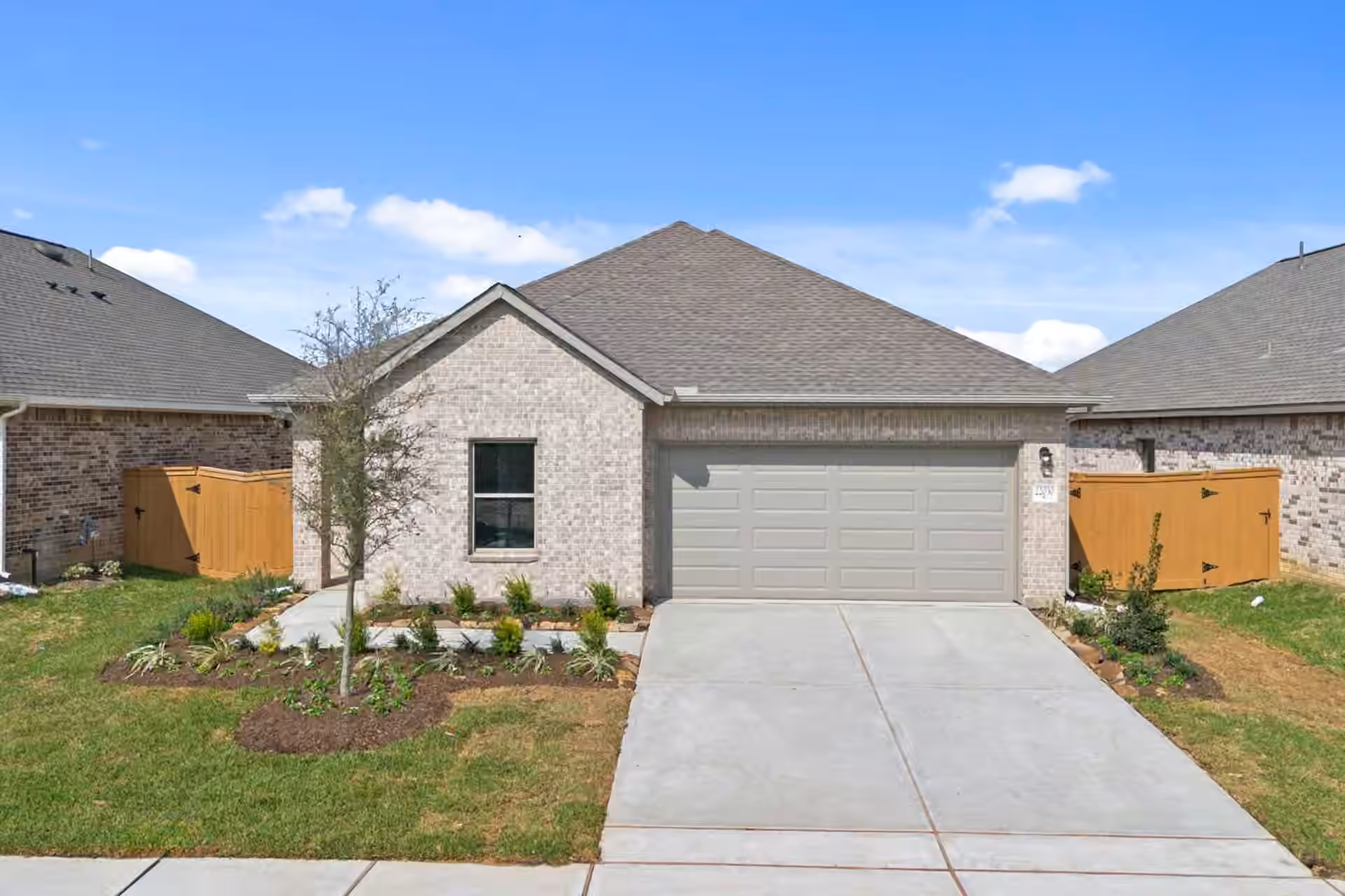 Photo 2 of 19022 Cetara Villa Drive, Hockley, TX