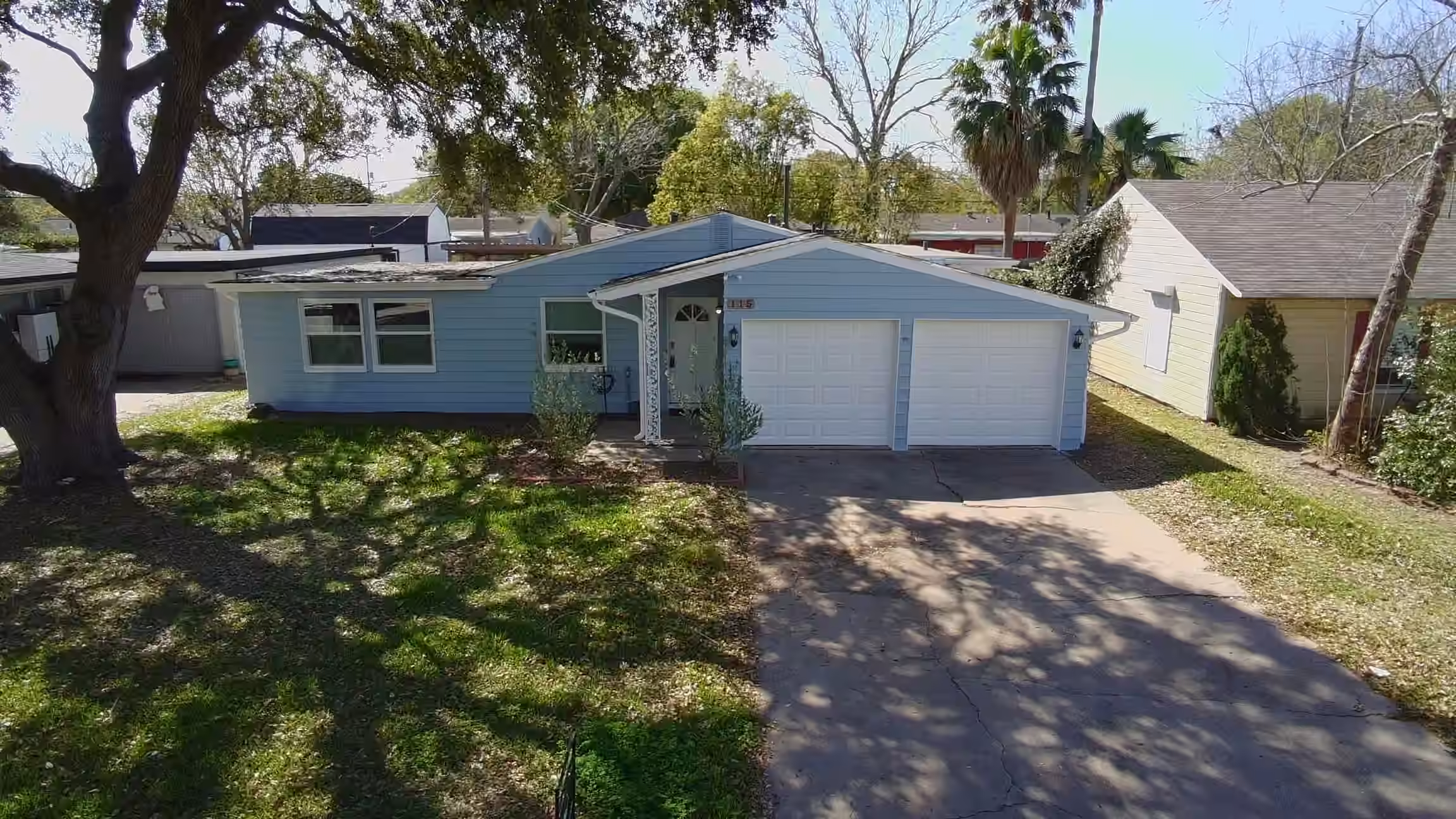 Photo of 115 Marlin Avenue, Galveston, TX