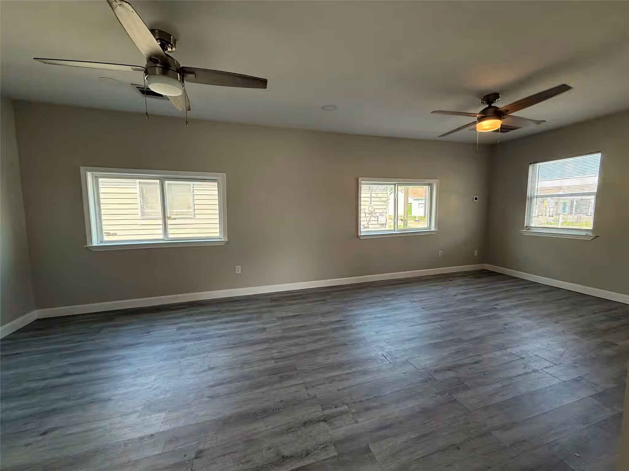 Photo 4 of 1129 Beech Street, Baytown, TX