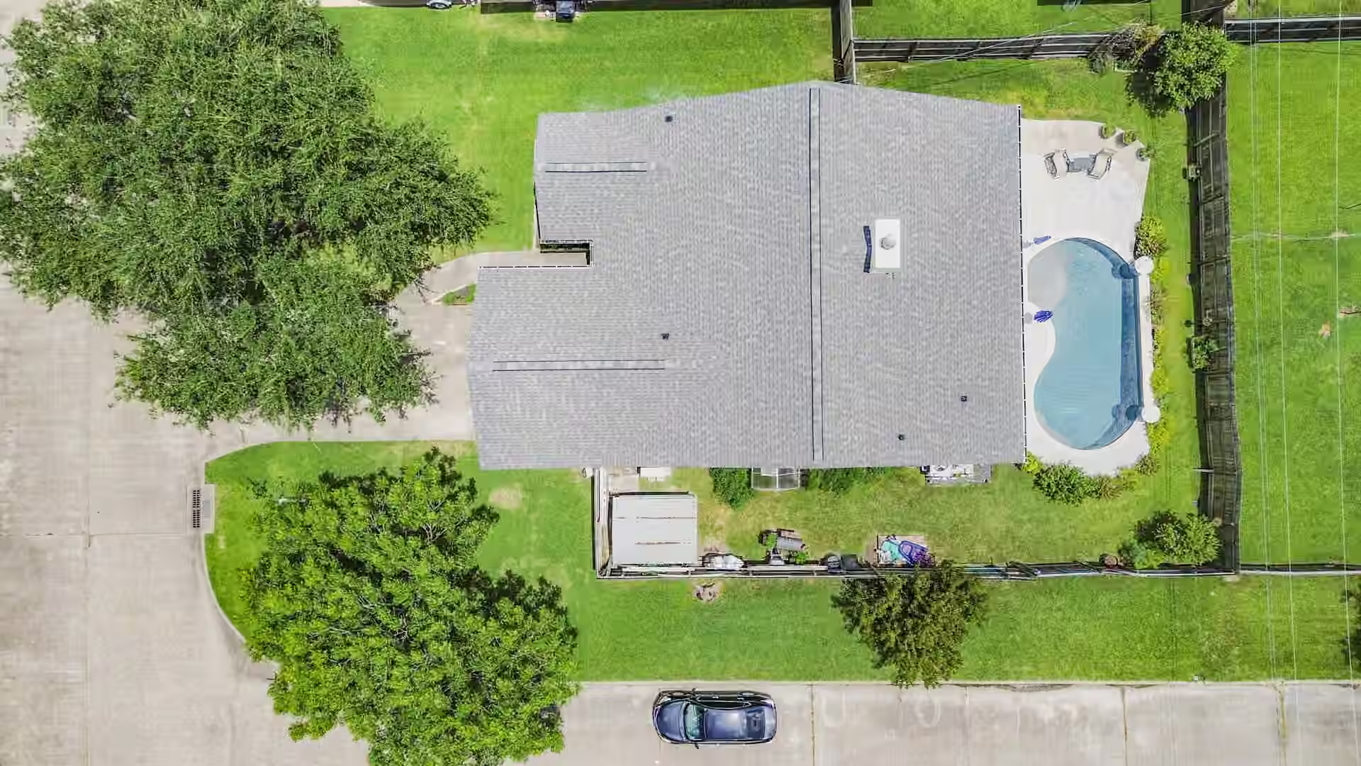 Photo 3 of 2525 40th Avenue N, Texas City, TX