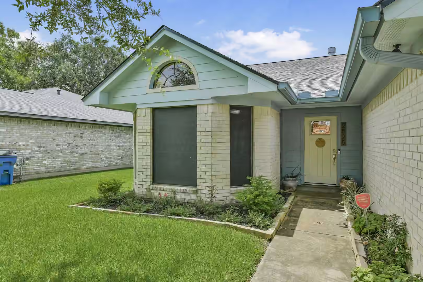 Photo 5 of 2525 40th Avenue N, Texas City, TX