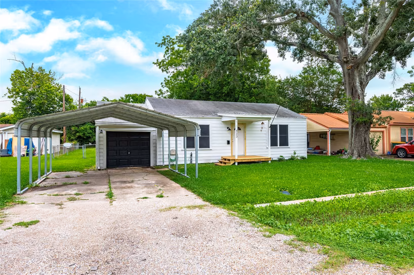 Photo of 423 Elmo Street, La Marque, TX