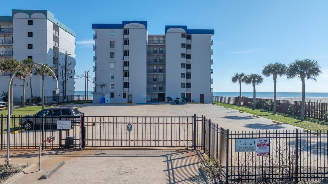 Photo 2 of 11949 Termini San Luis Pass Road 304, Galveston, TX