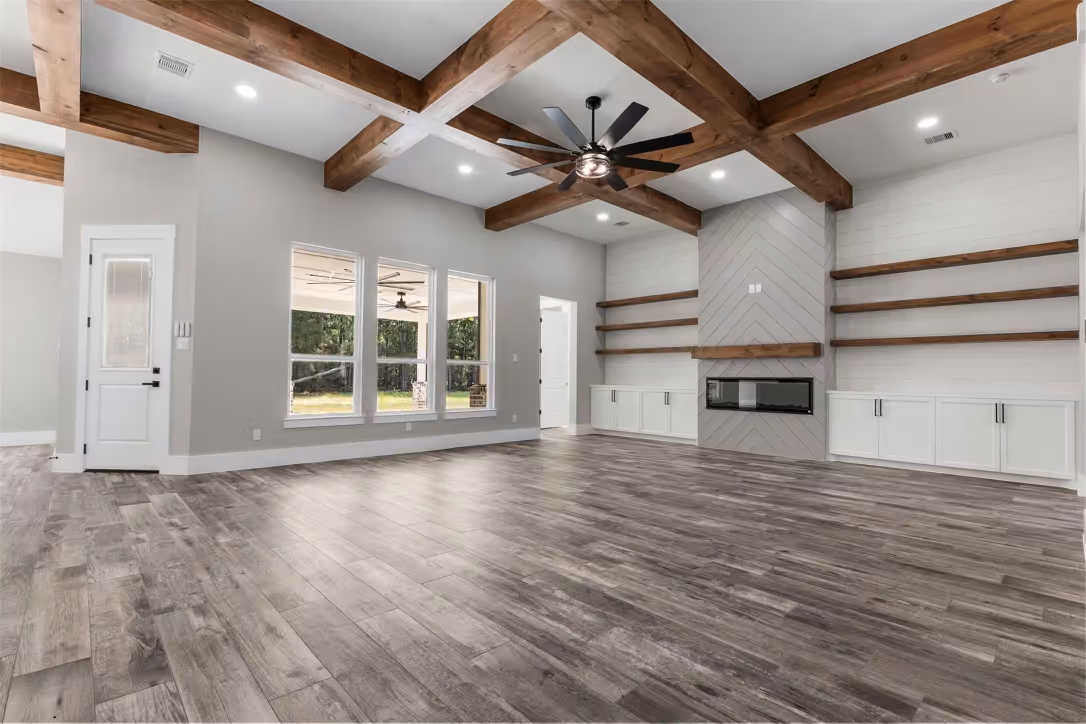 Photo 2 of 4190 Duroc Court, Cleveland, TX