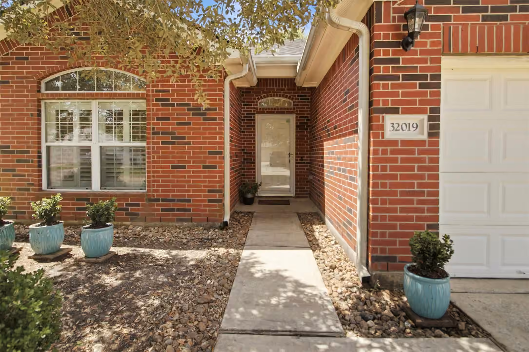 Photo 2 of 32019 Sue Lane, Pinehurst, TX
