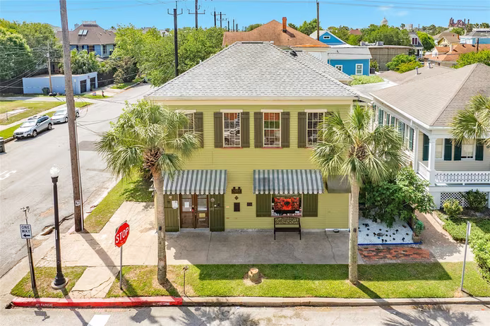 Photo 2 of 1201 Postoffice, Galveston, TX