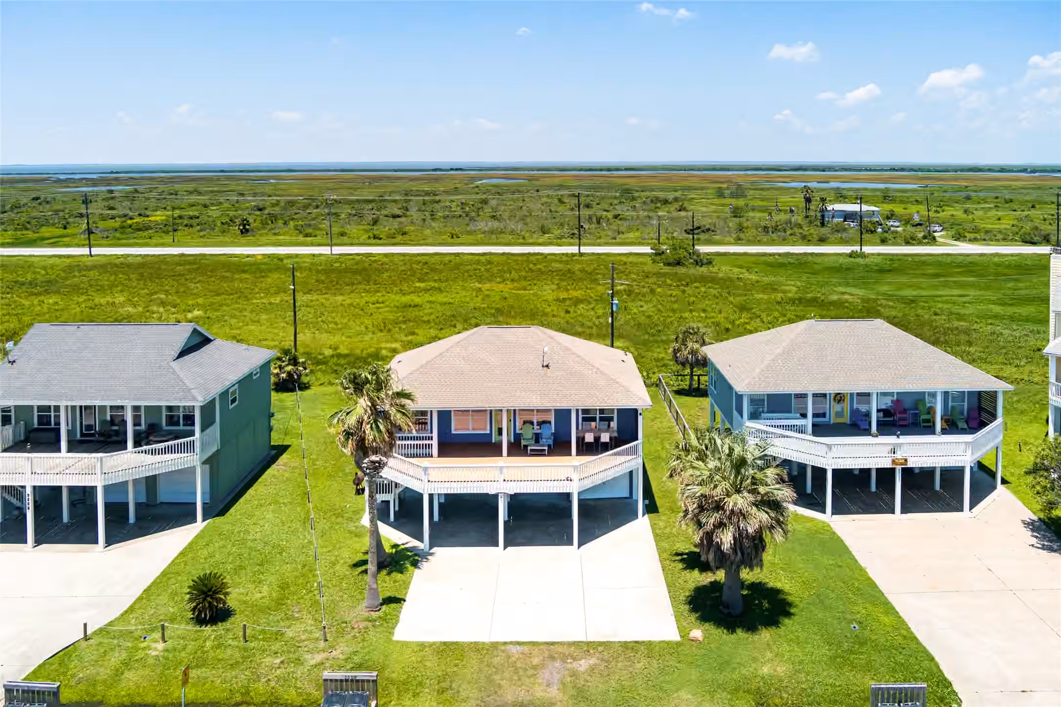 Photo 3 of 3233 Castle Drive, Crystal Beach, TX