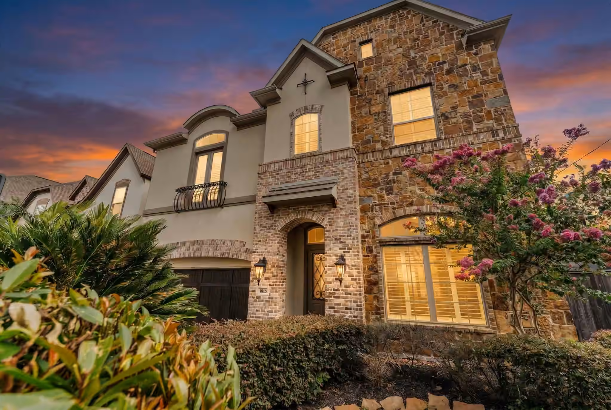 Photo of 1622 E Rose Terrace Lane, Houston, TX 77055