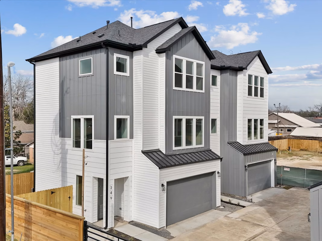 Photo 3 of 267 De Boll Street, Houston, TX