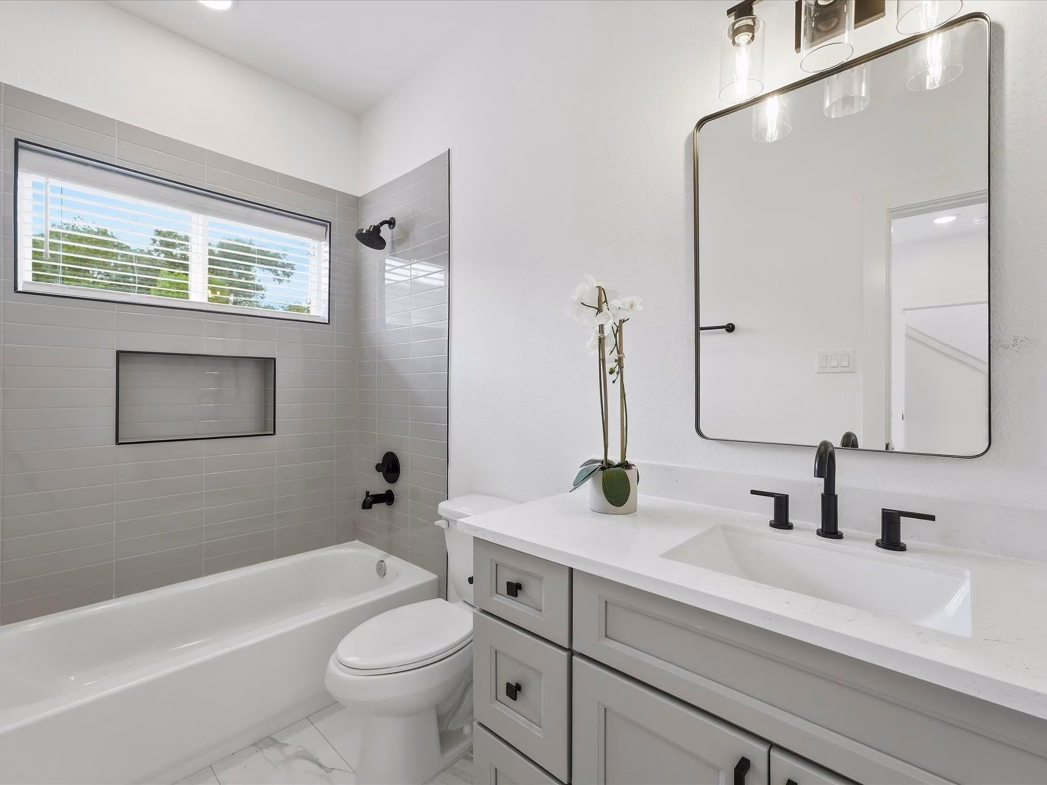 Photo 6 of 267 De Boll Street, Houston, TX