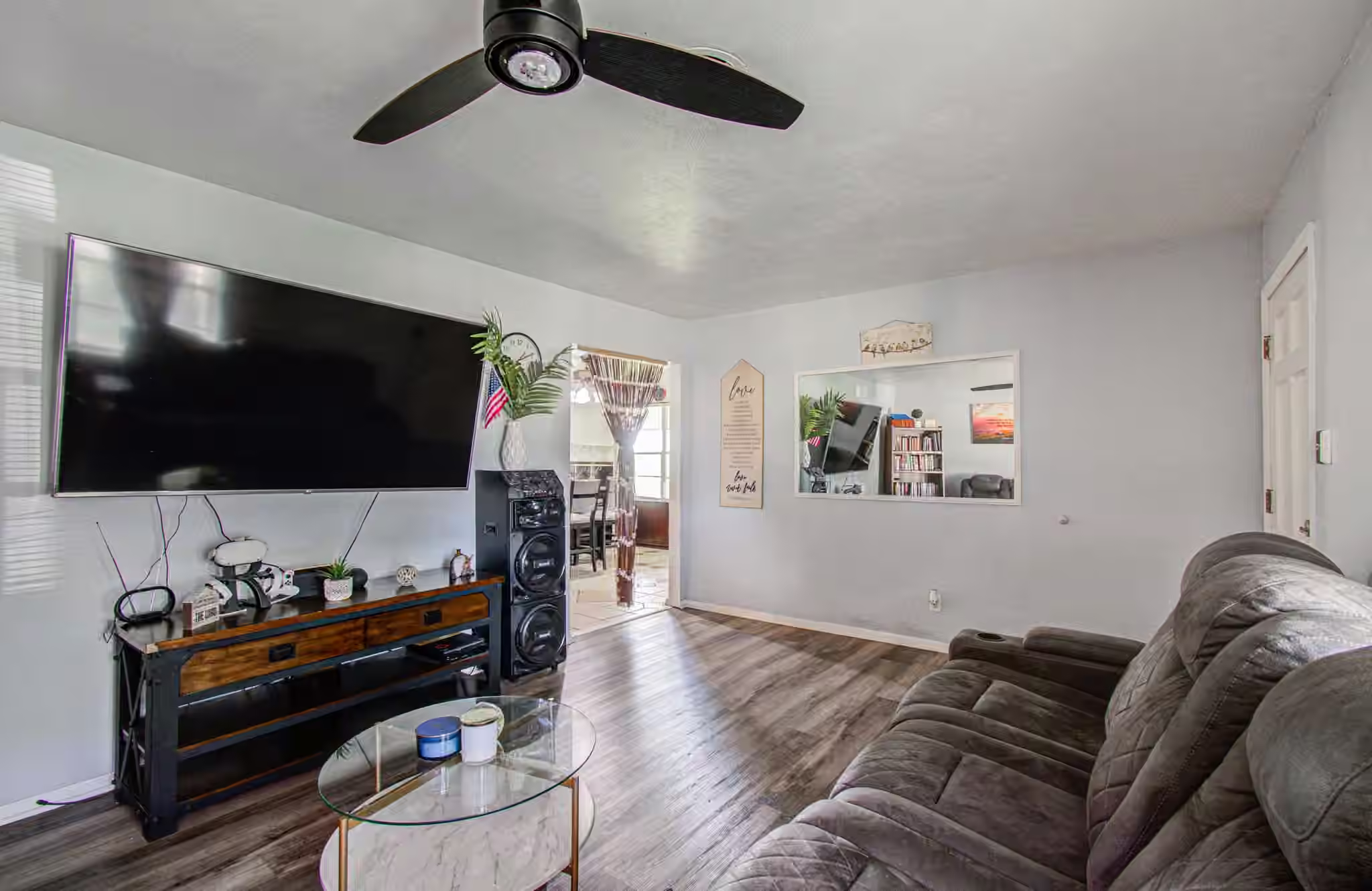 Photo 7 of 12342 Ledger Lane, Houston, TX
