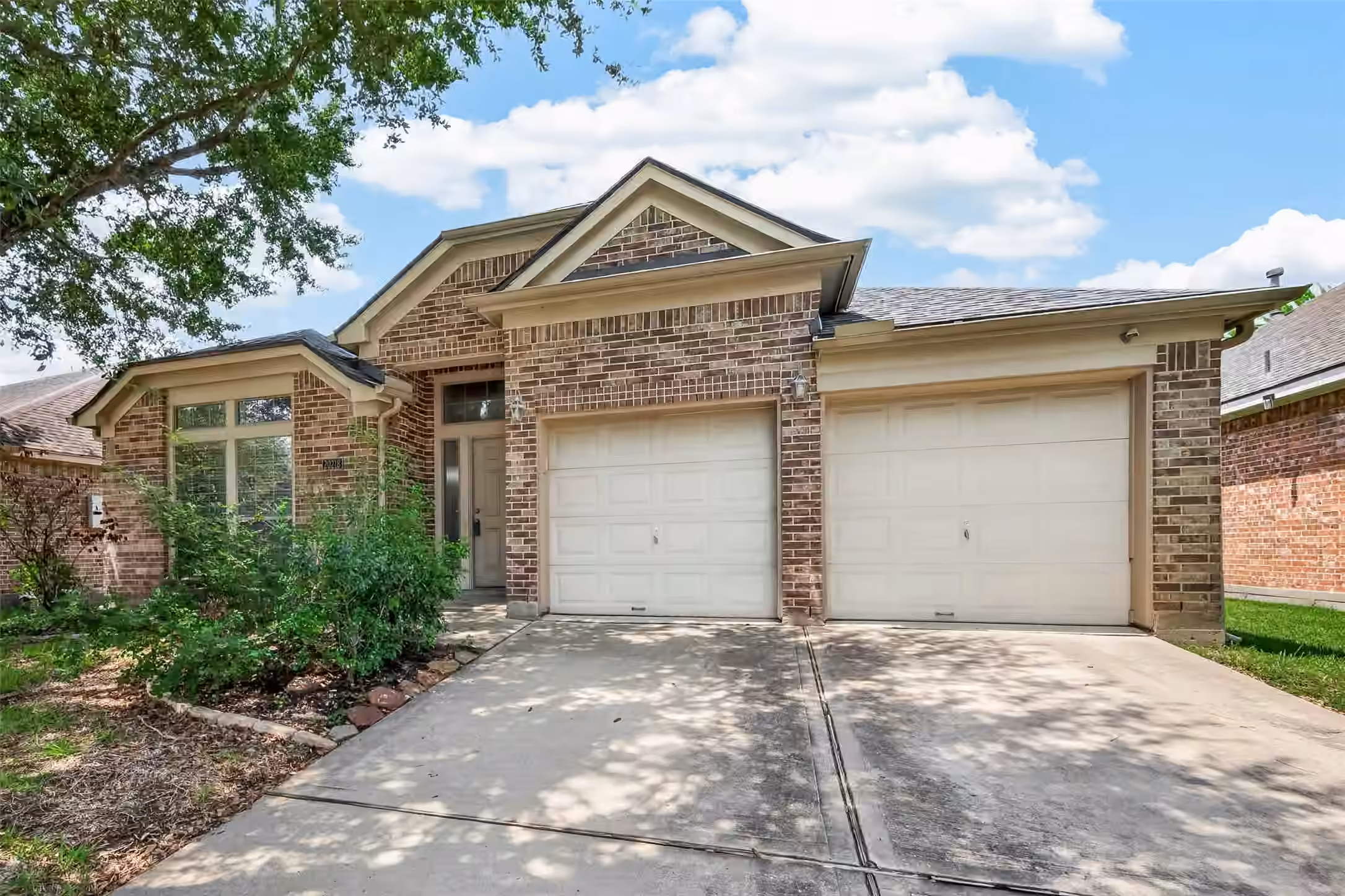 Photo 4 of 20218 Benton Springs Lane, Richmond, TX