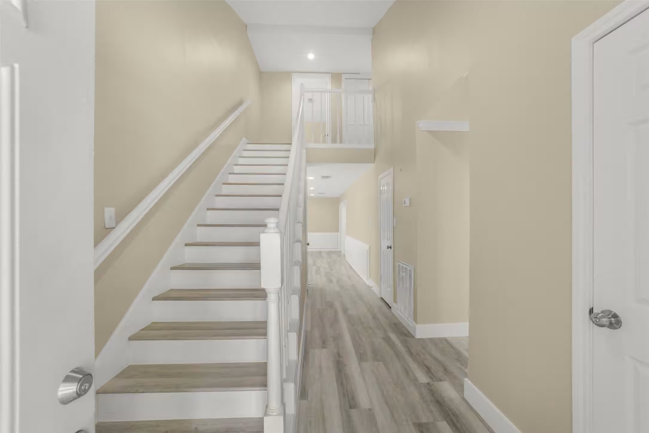 Photo 5 of 4138 Club Valley Drive, Houston, TX
