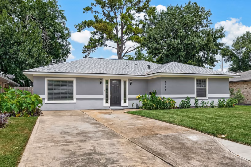Photo 2 of 4718 Blanton Boulevard, Houston, TX