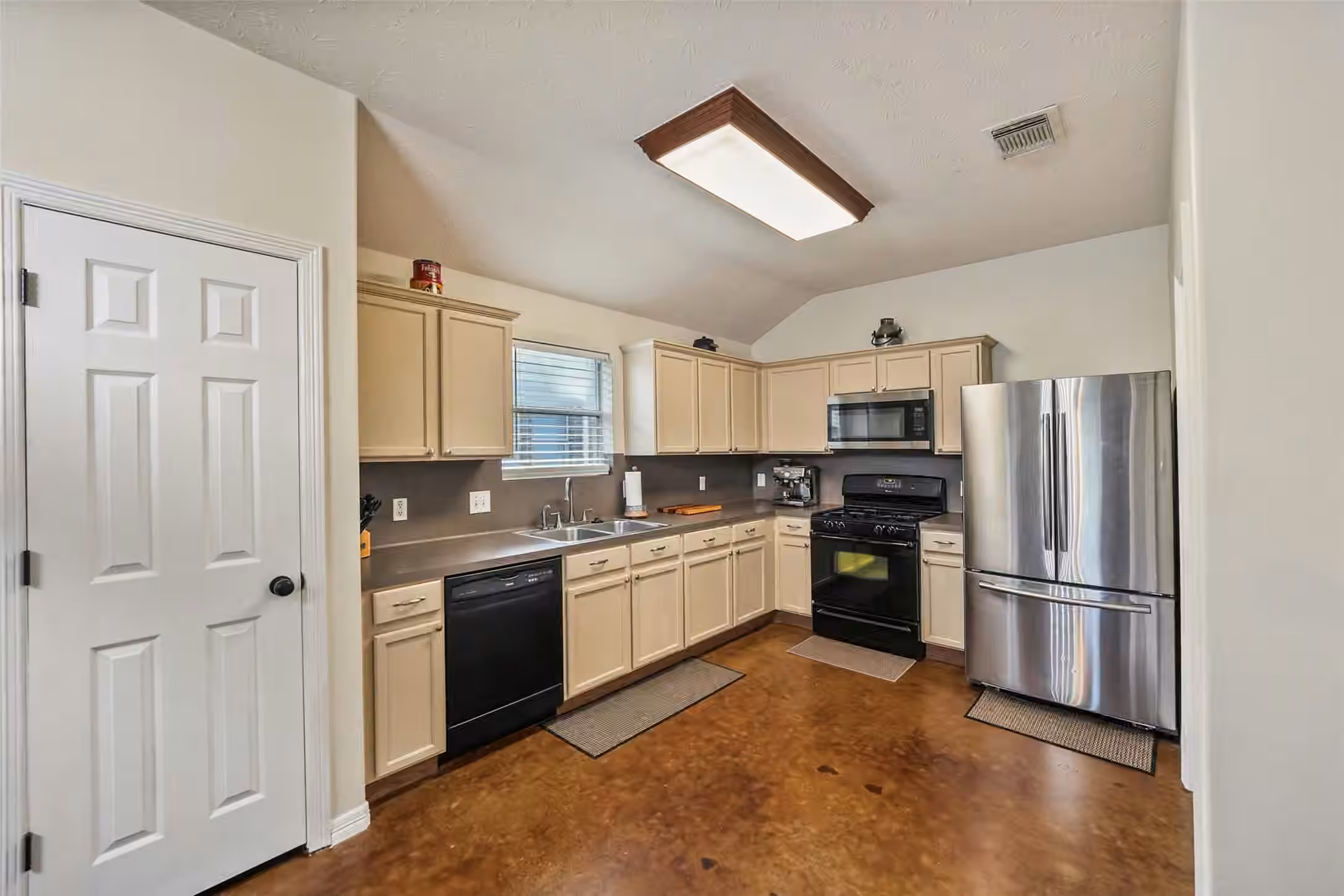 Photo 5 of 21554 Olympic Forest Drive, Porter, TX