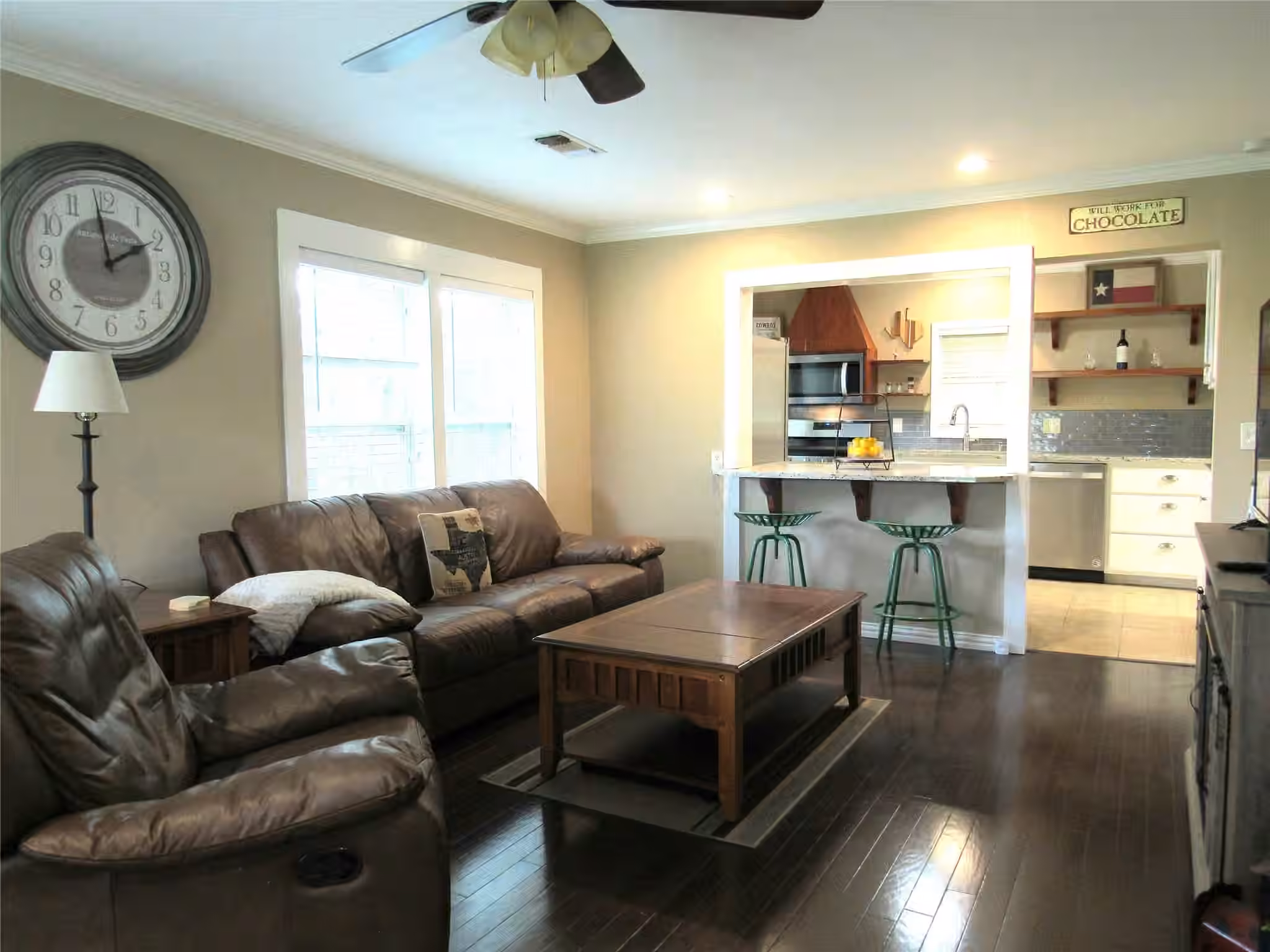 Photo 6 of 1013 Prairie Lea Street, Brenham, TX