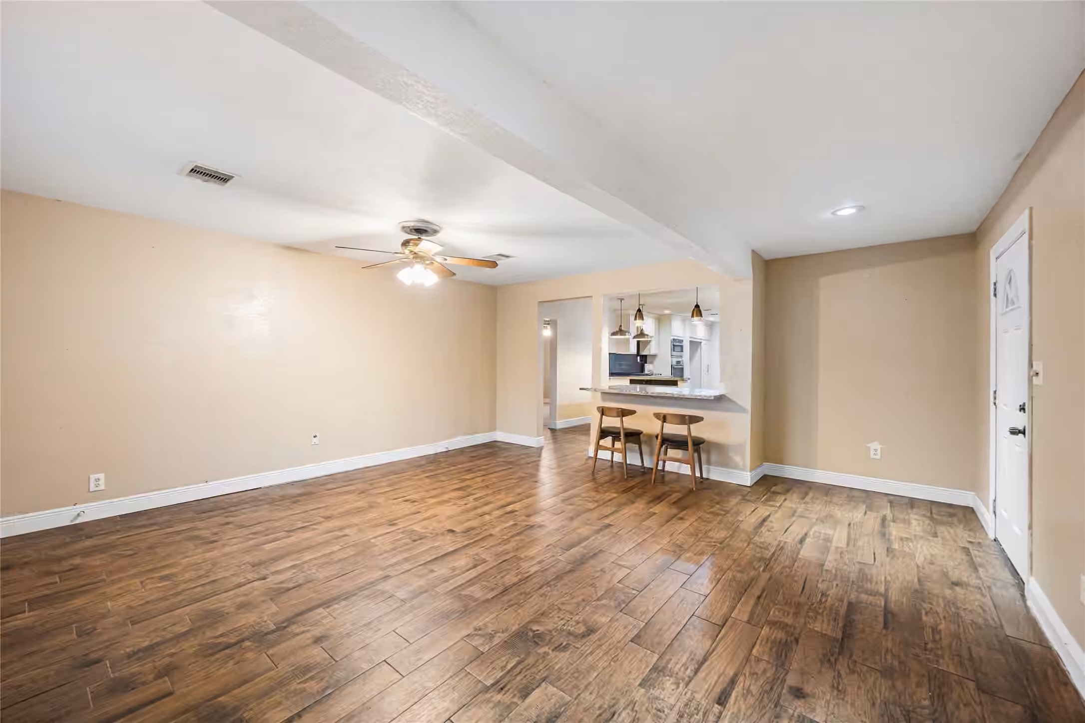 Photo 6 of 6825 Appleton Street, Houston, TX