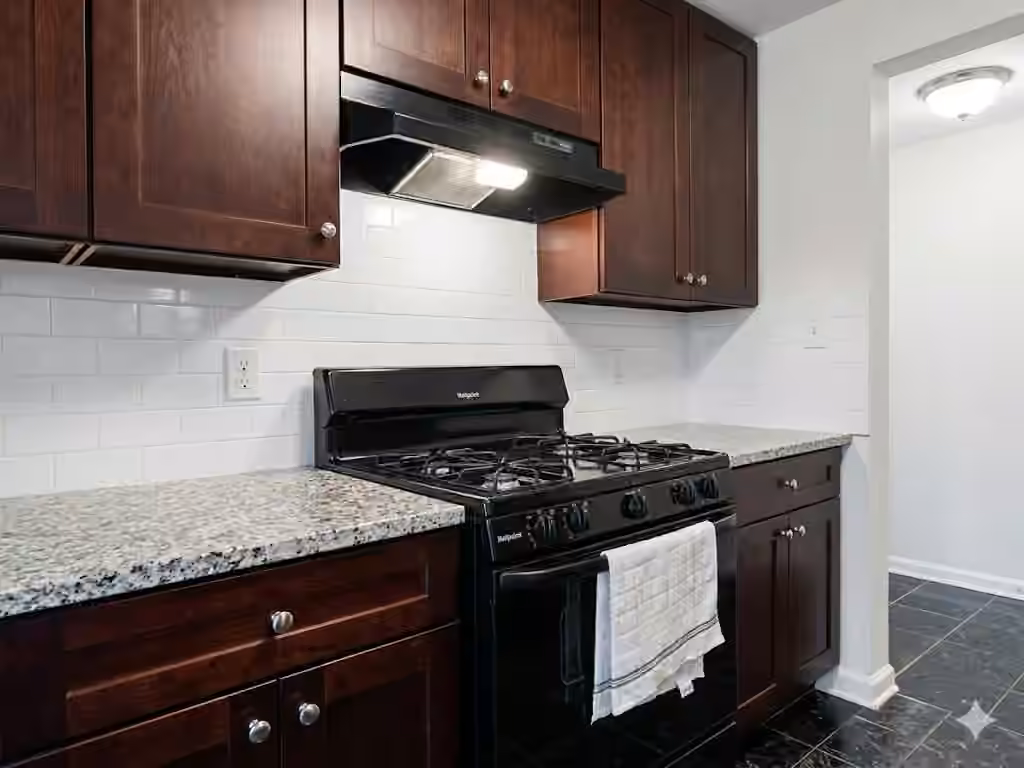 Photo 7 of 18023 Bambriar Drive, Houston, TX
