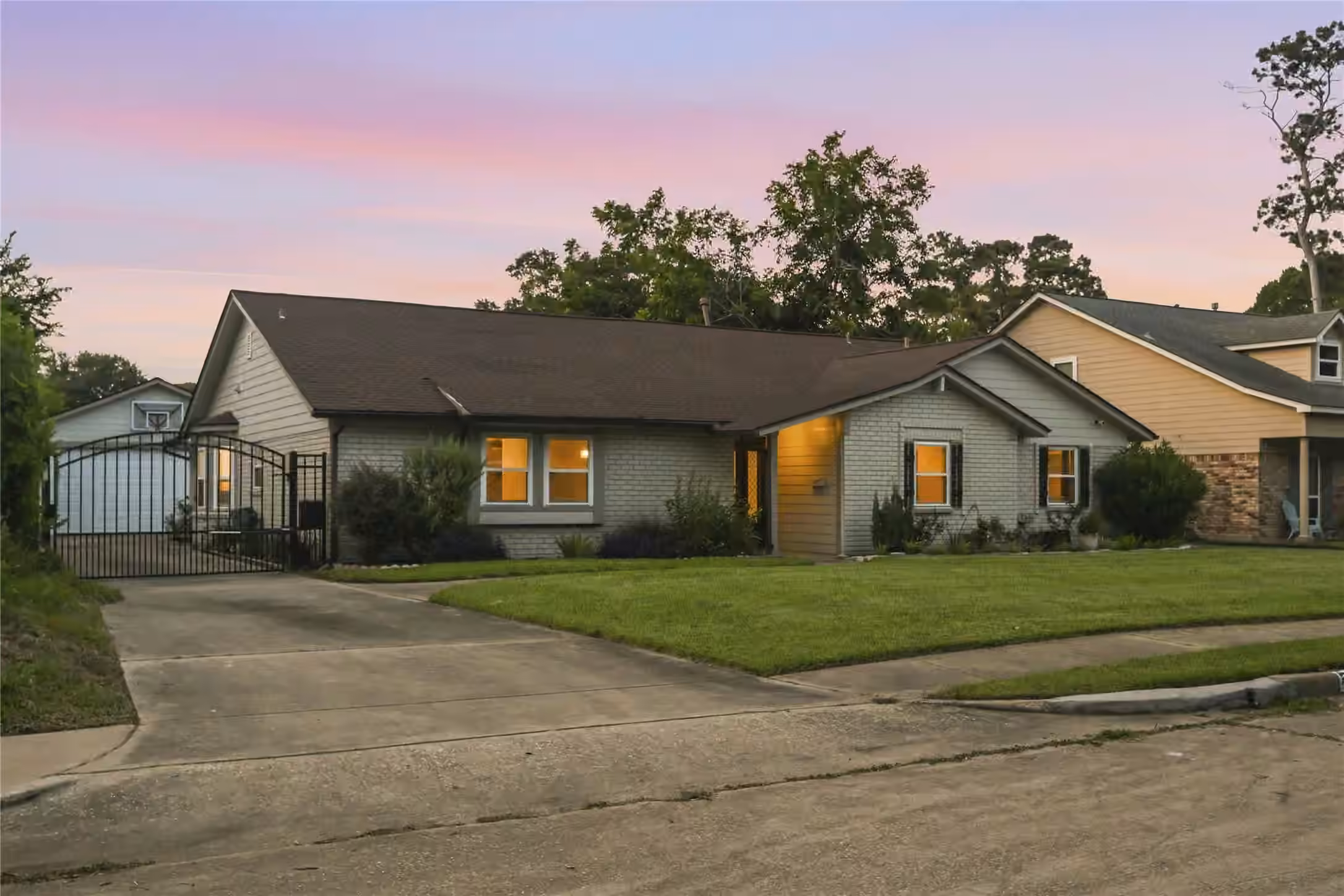 Photo 5 of 10306 Metronome Drive, Houston, TX