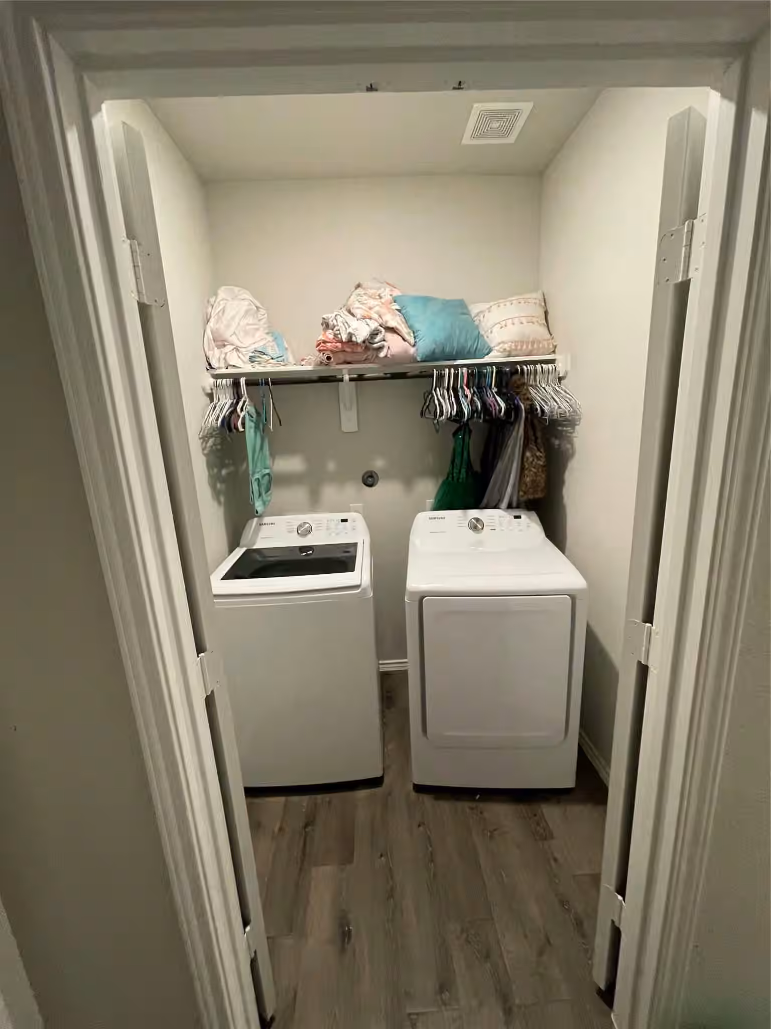 Photo 6 of 11375 Underwood Street, Willis, TX