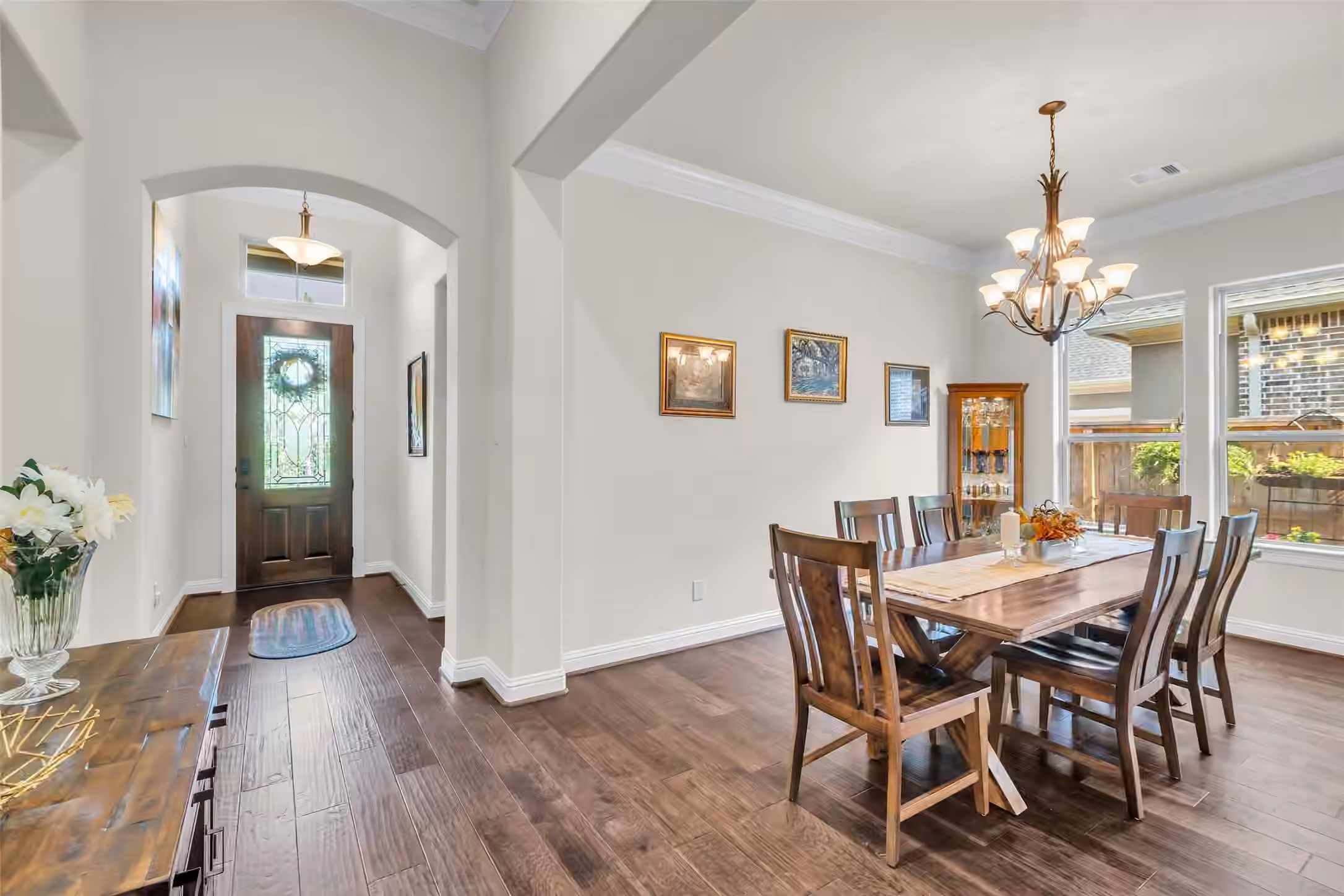 Photo 5 of 111 Coral Bells Court, Conroe, TX
