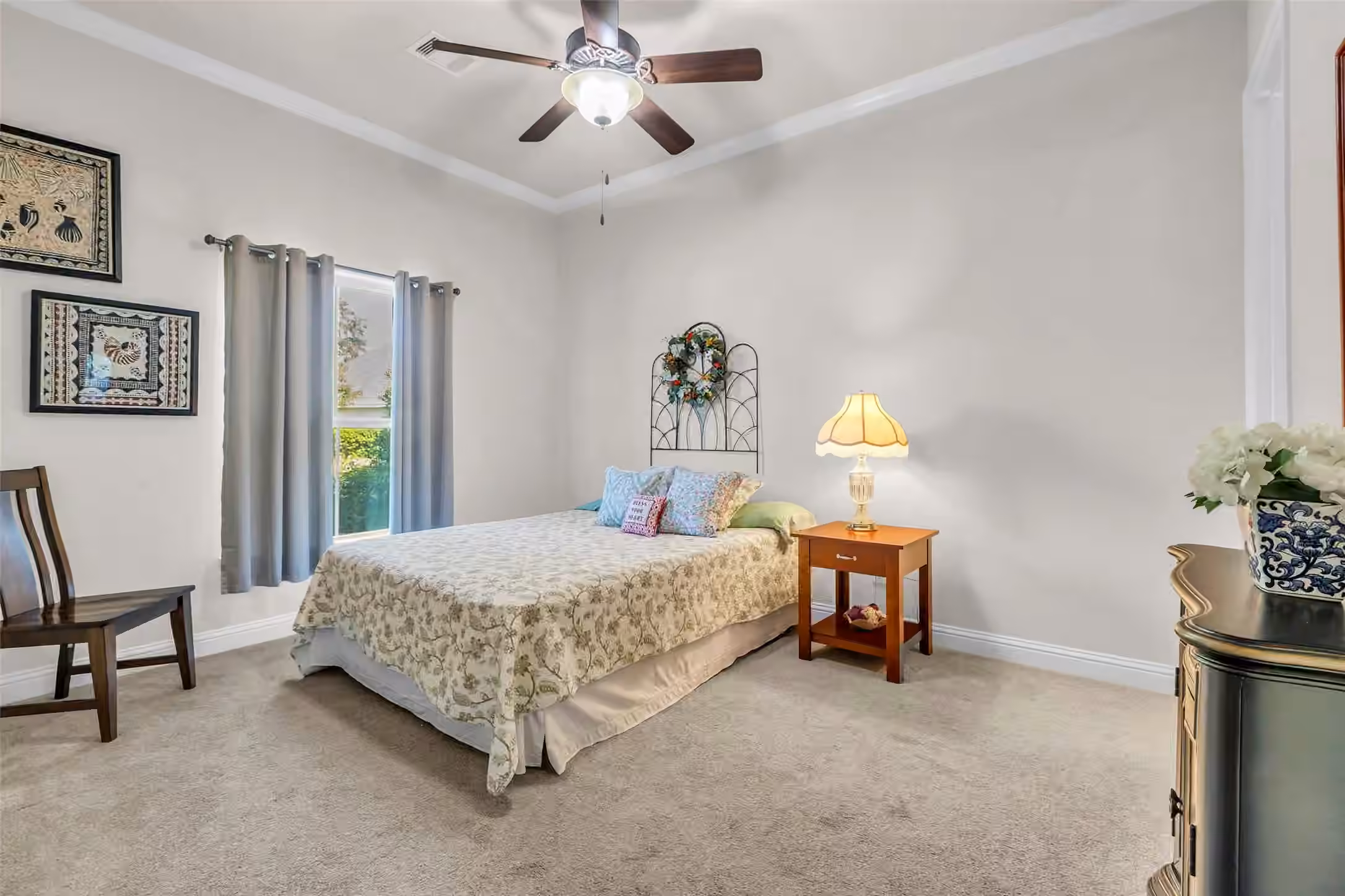 Photo 7 of 111 Coral Bells Court, Conroe, TX