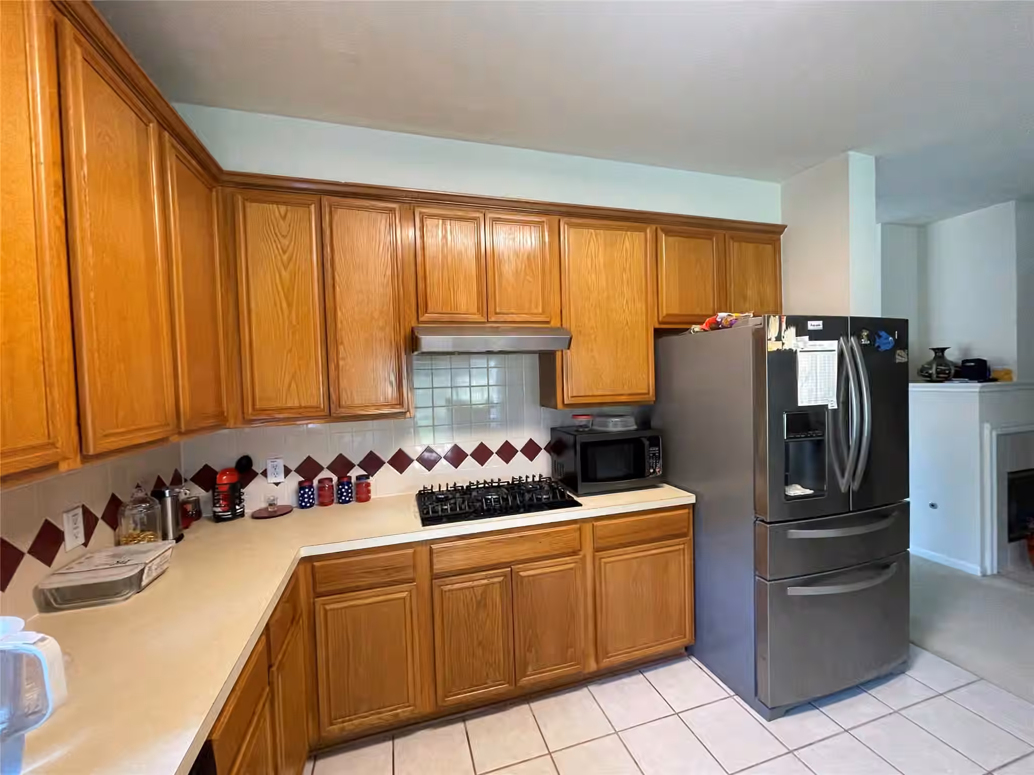 Photo 5 of 16211 Quiet Canyon Court, Friendswood, TX