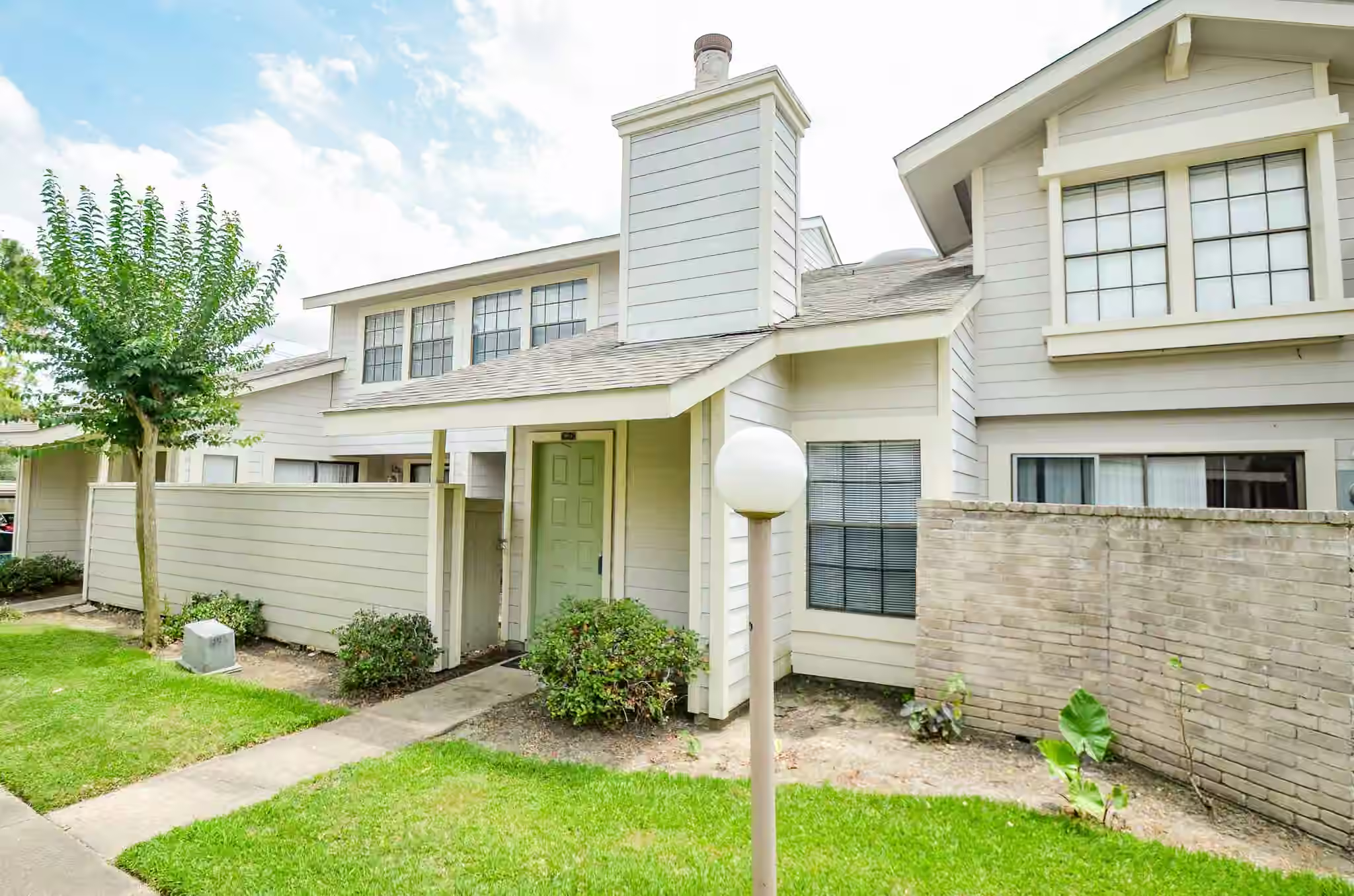 Photo 2 of 6211 Ludington Drive 21-909, Houston, TX