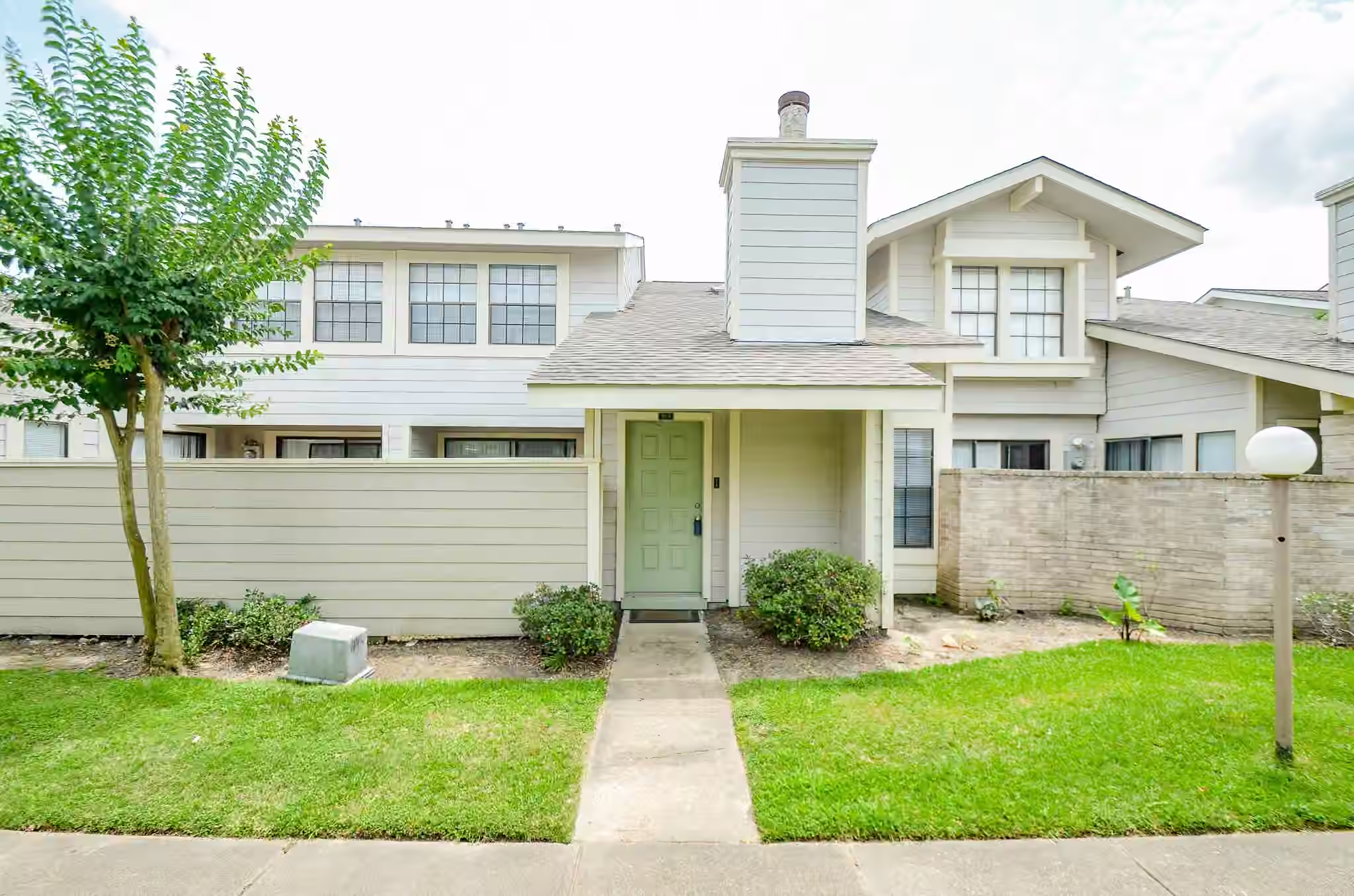 Photo 3 of 6211 Ludington Drive 21-909, Houston, TX