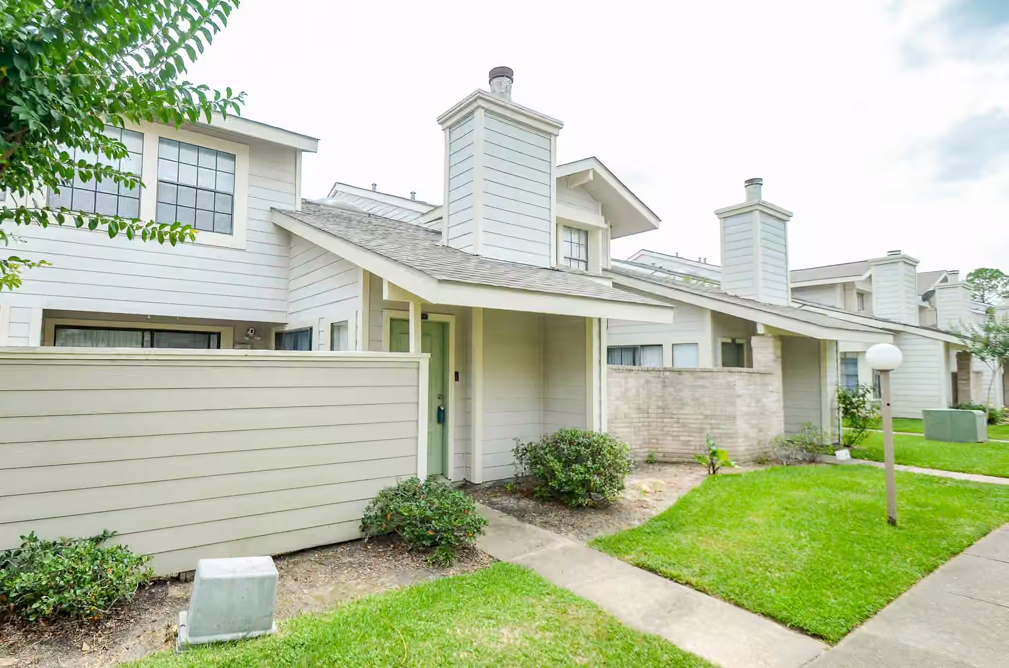 Photo 4 of 6211 Ludington Drive 21-909, Houston, TX