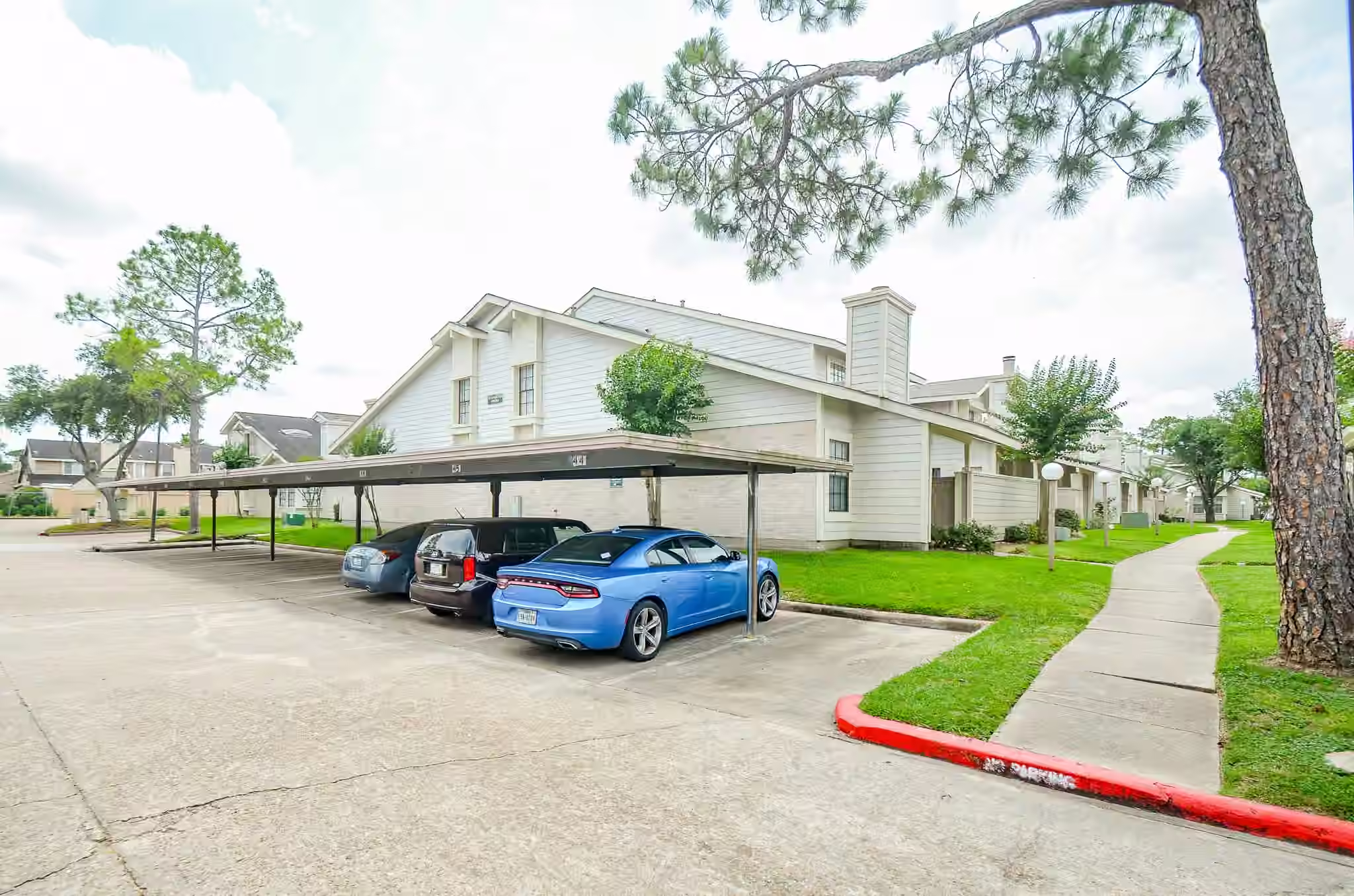 Photo 5 of 6211 Ludington Drive 21-909, Houston, TX