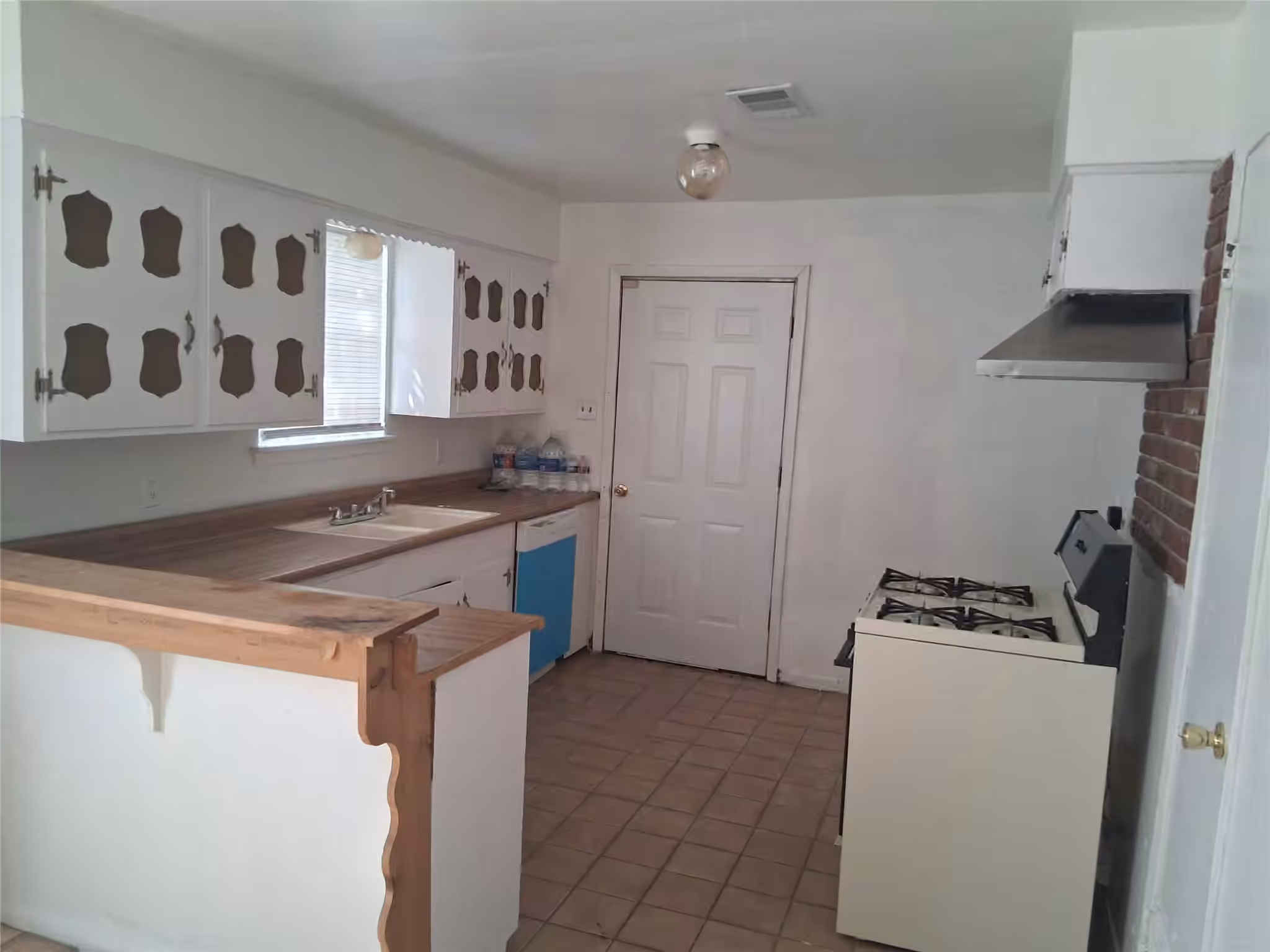 Photo 6 of 3513 Rockingham Street, Houston, TX